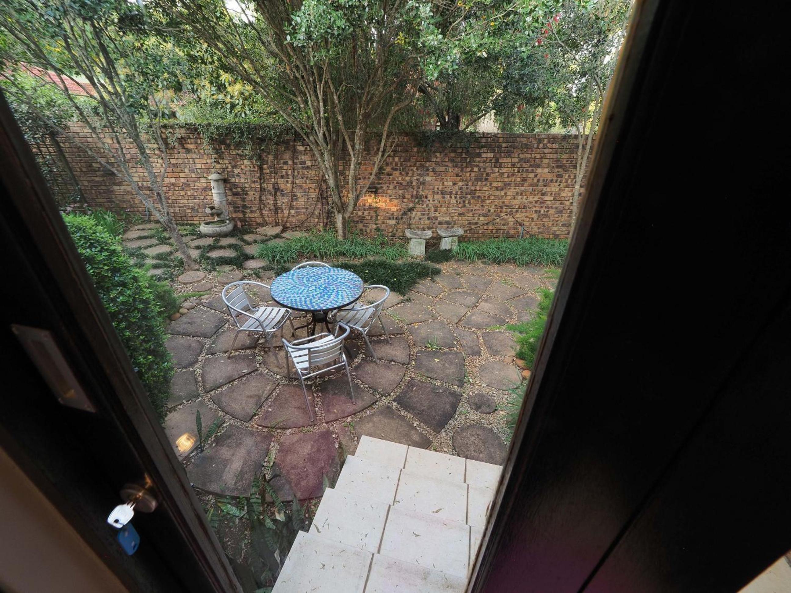 Villa photo 3