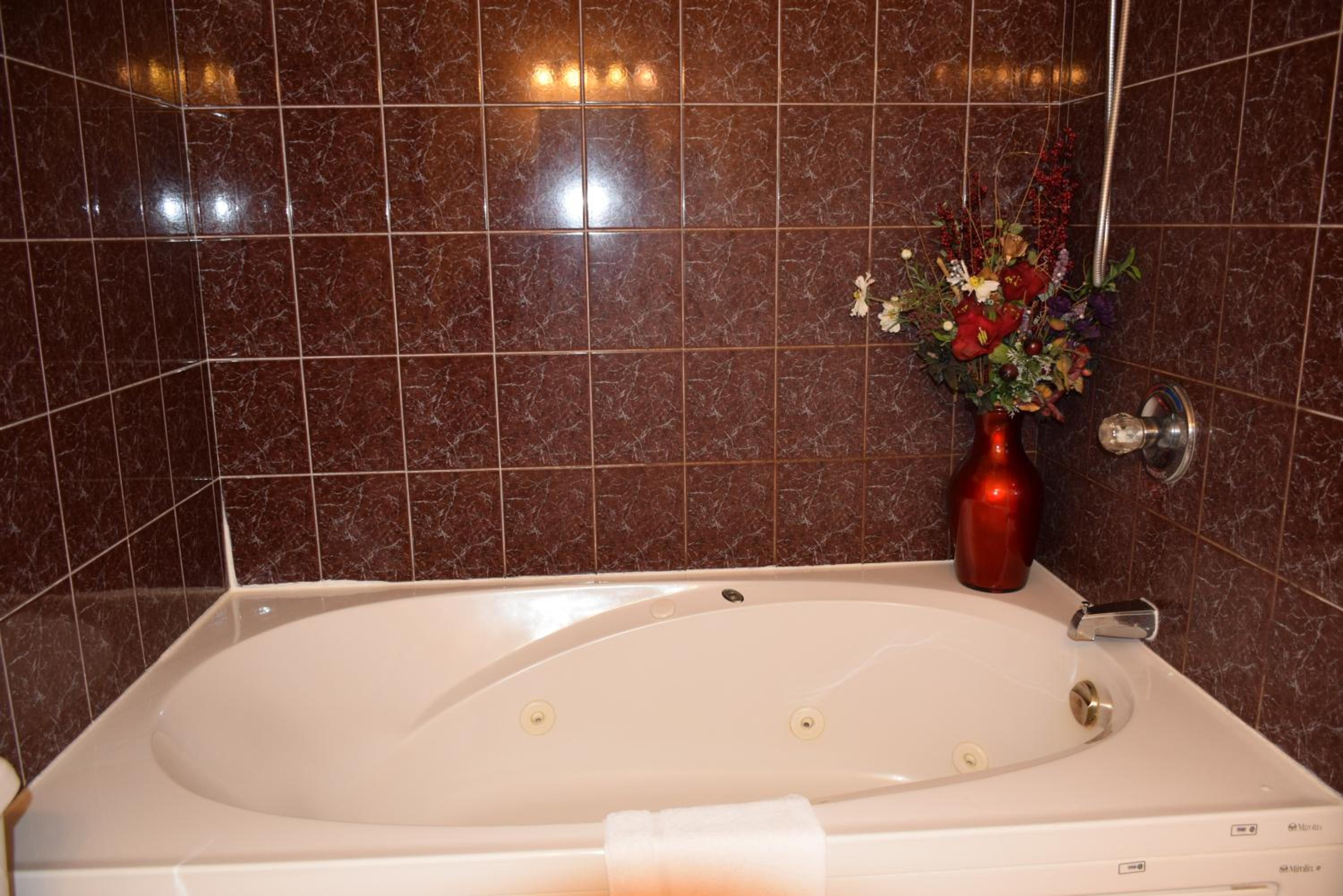 King Suite with Spa Bath