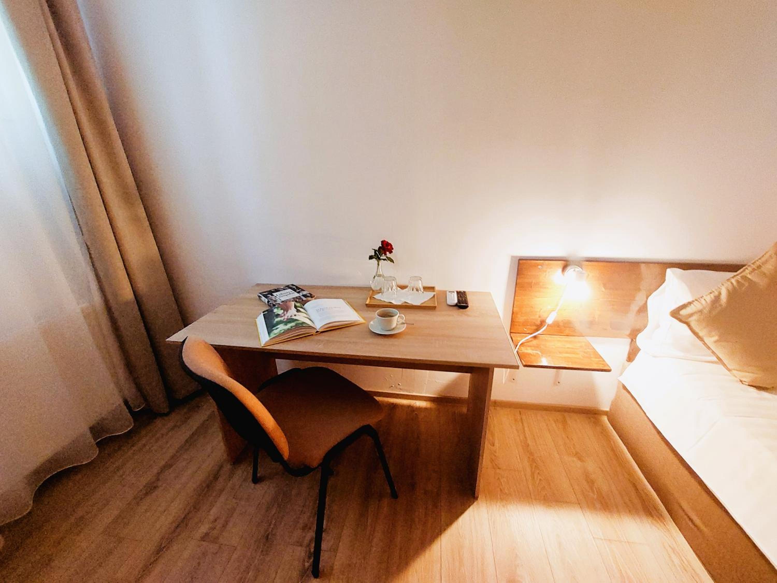Double Room - Photo 2