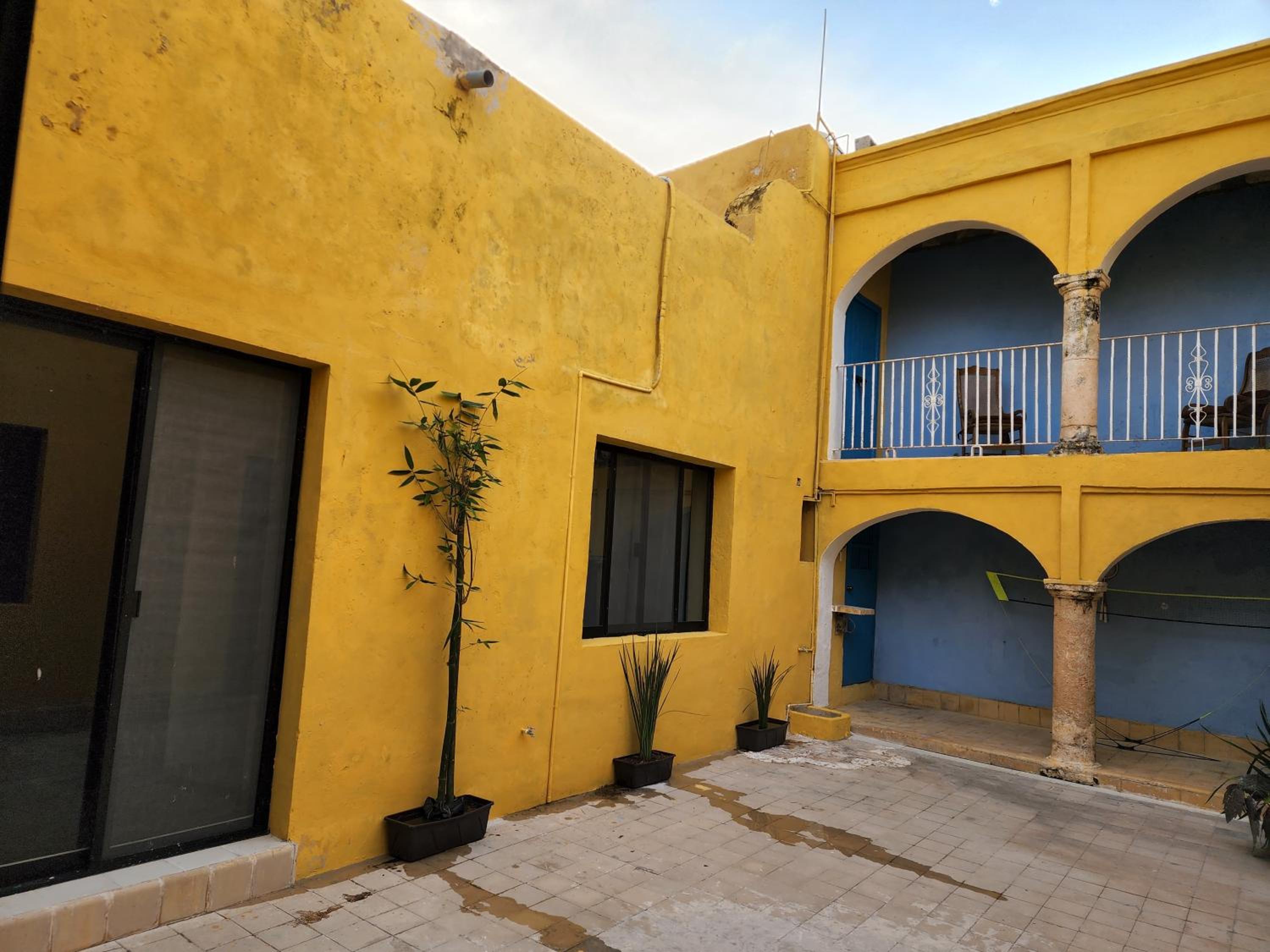 Two-Bedroom House - Photo 2