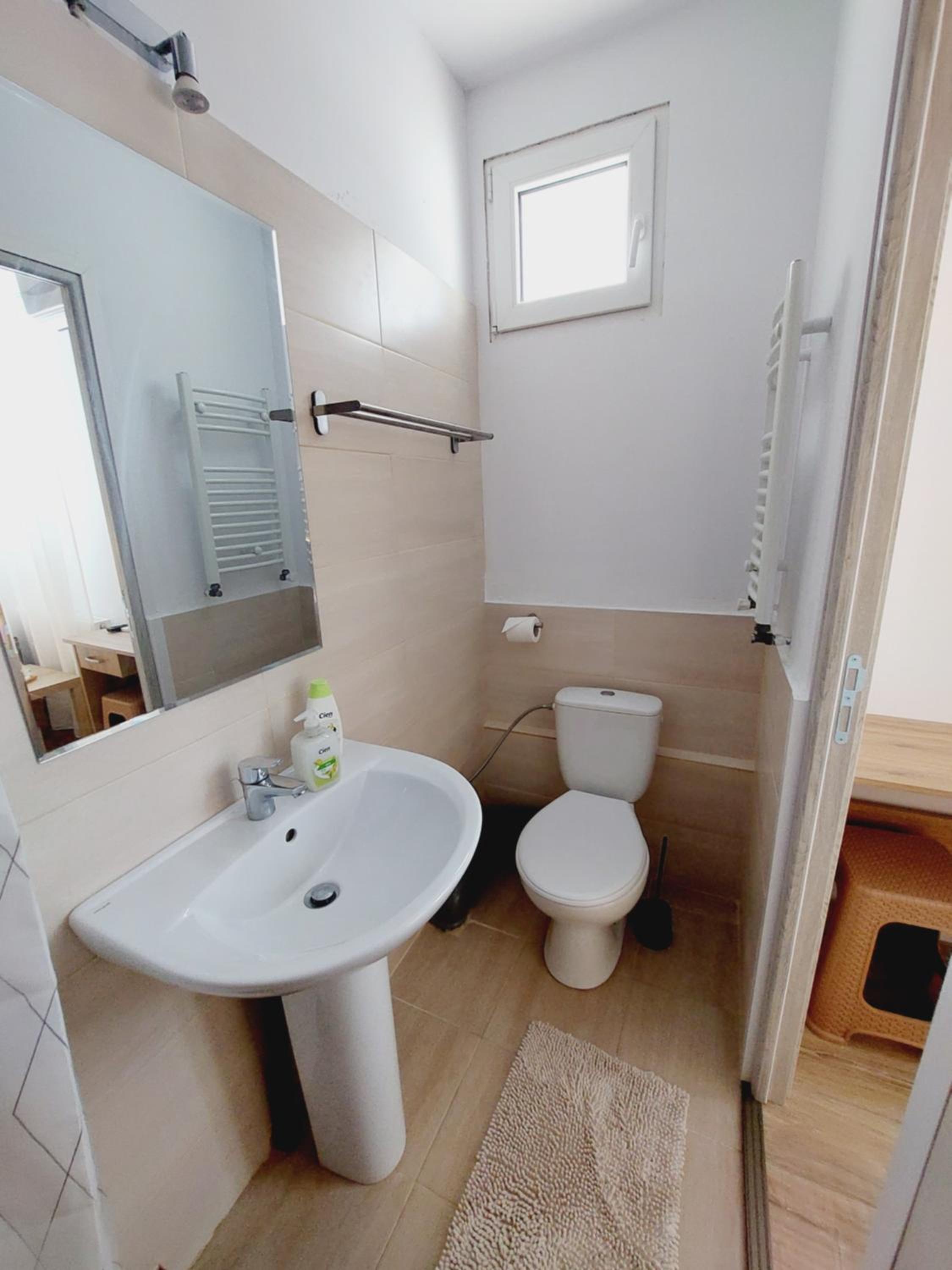 Classic Triple Room - Photo 10