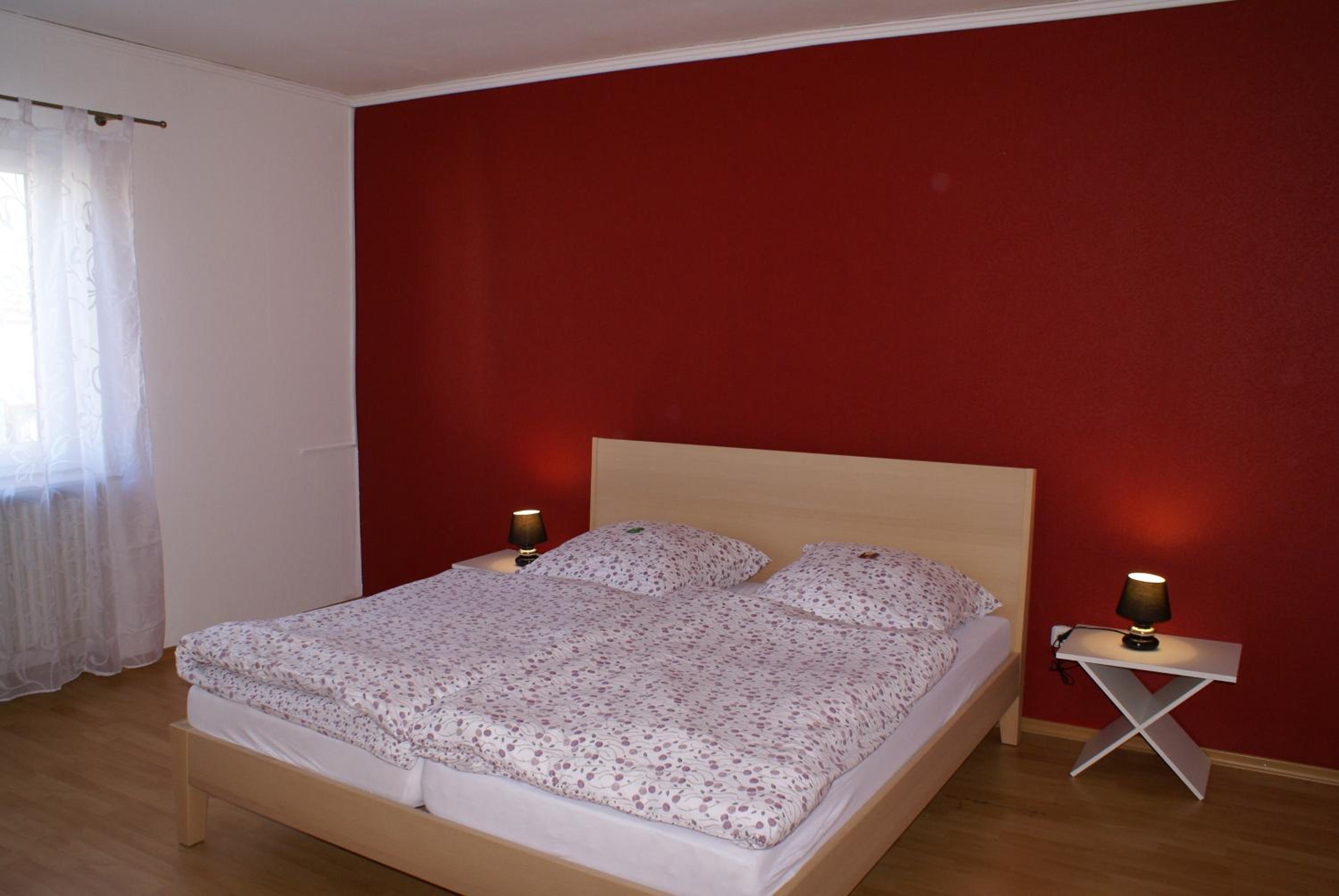Two-Bedroom Apartment - Photo 16