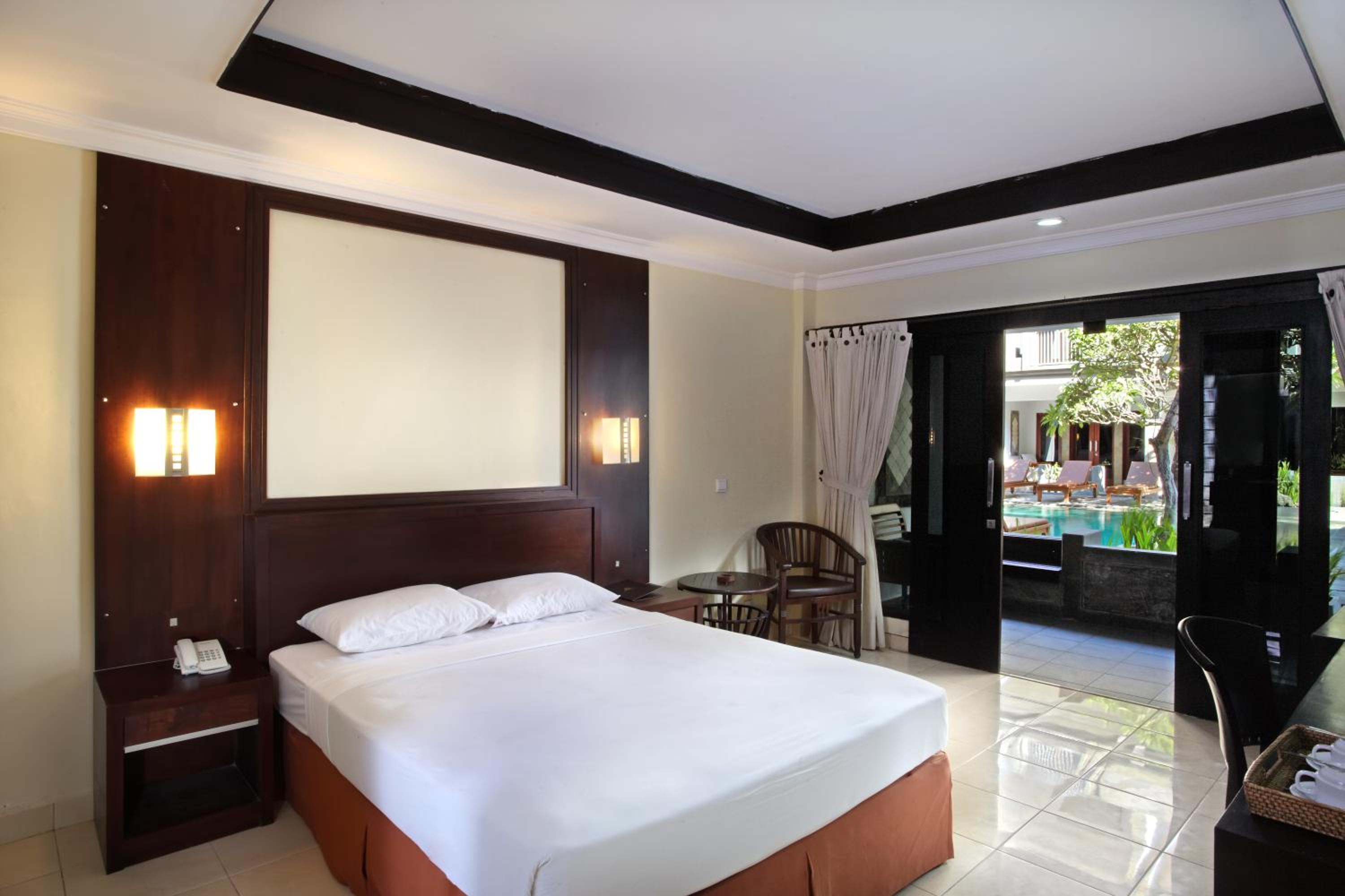 Deluxe Double or Twin Room with Pool Access - Photo 1