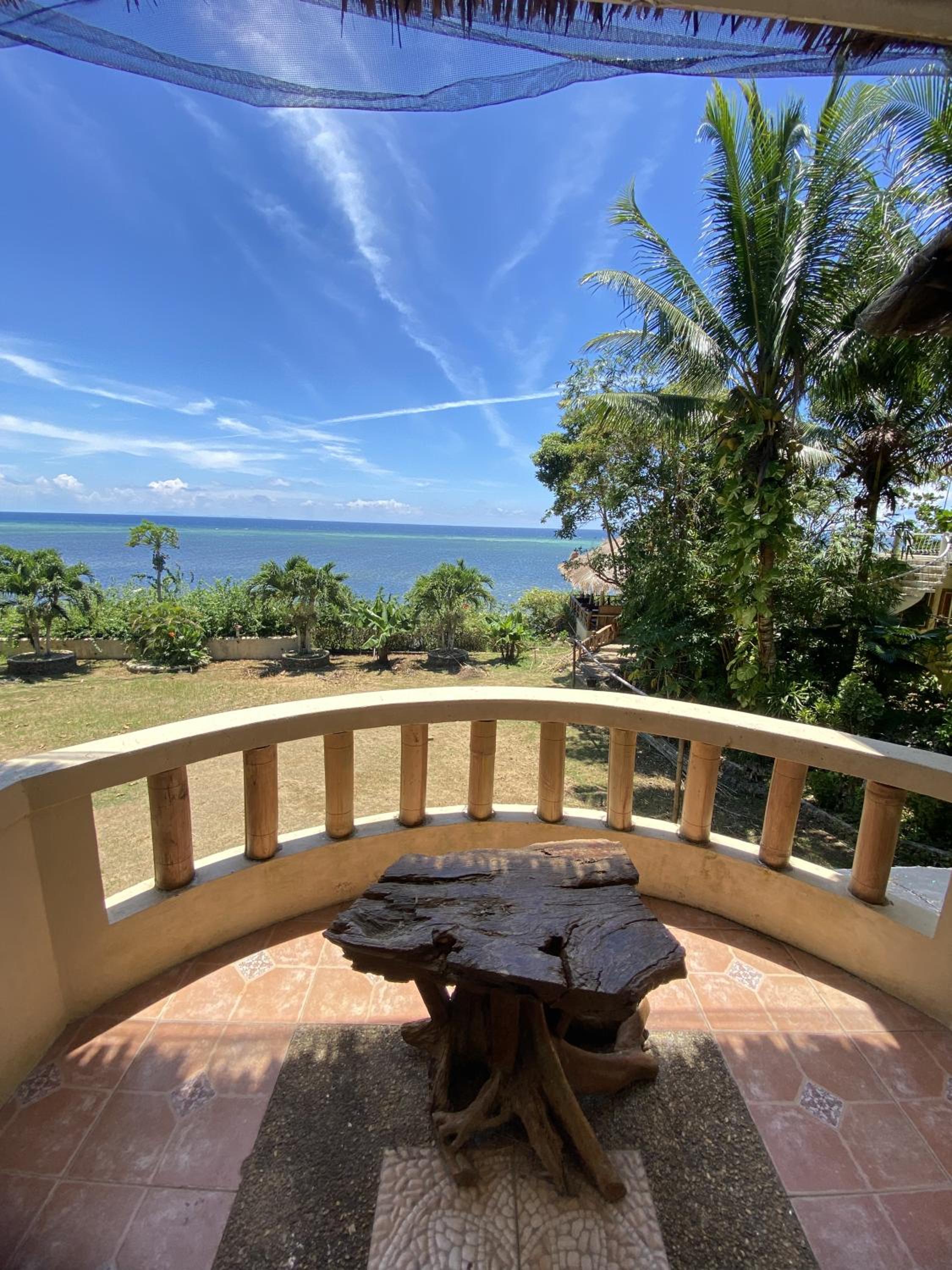 Deluxe Suite with Sea View photo 3