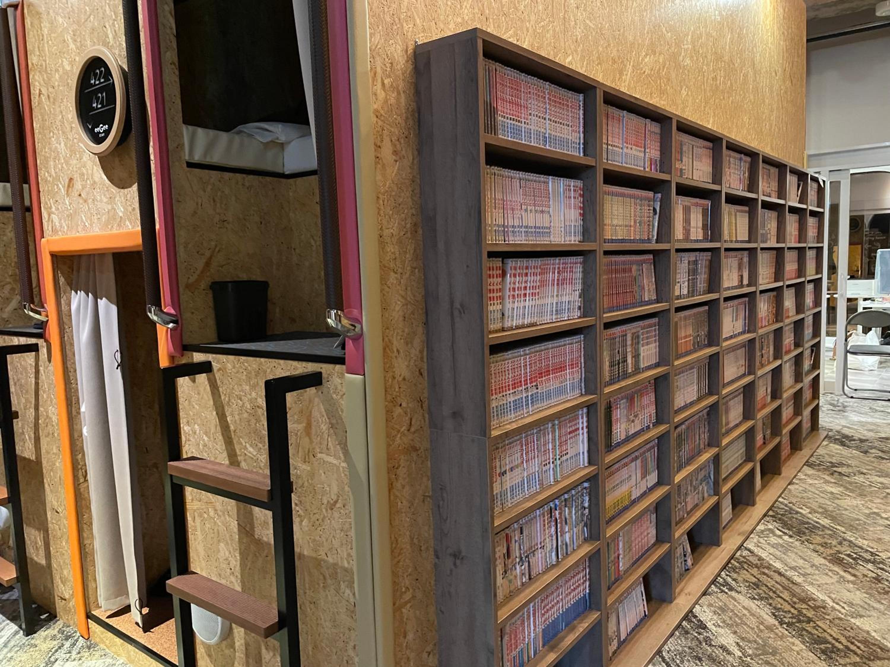 Standard Capsule Room for Male - Horizontal - B - Upper Floor photo 2