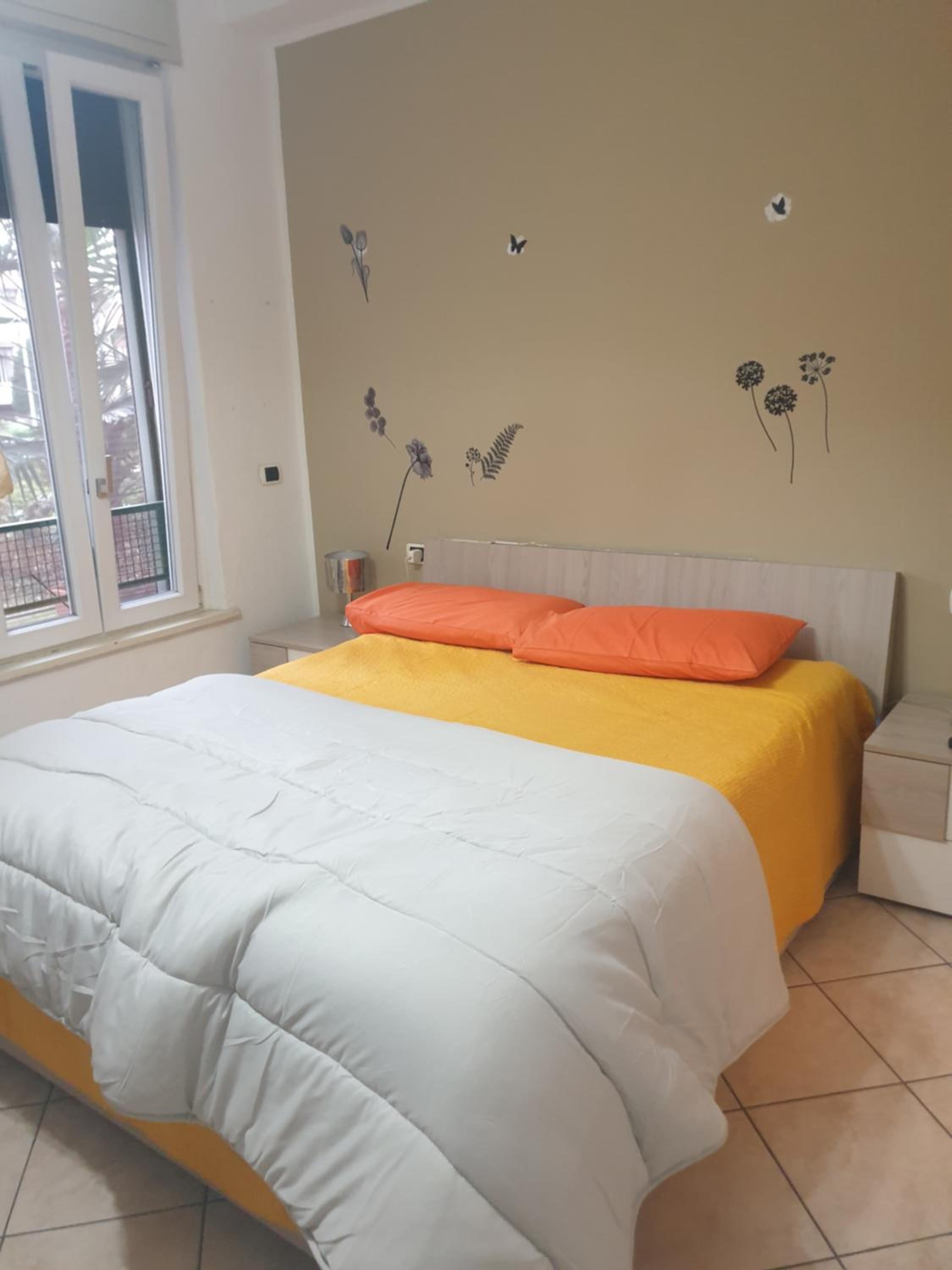 Double Room with Shared Toilet