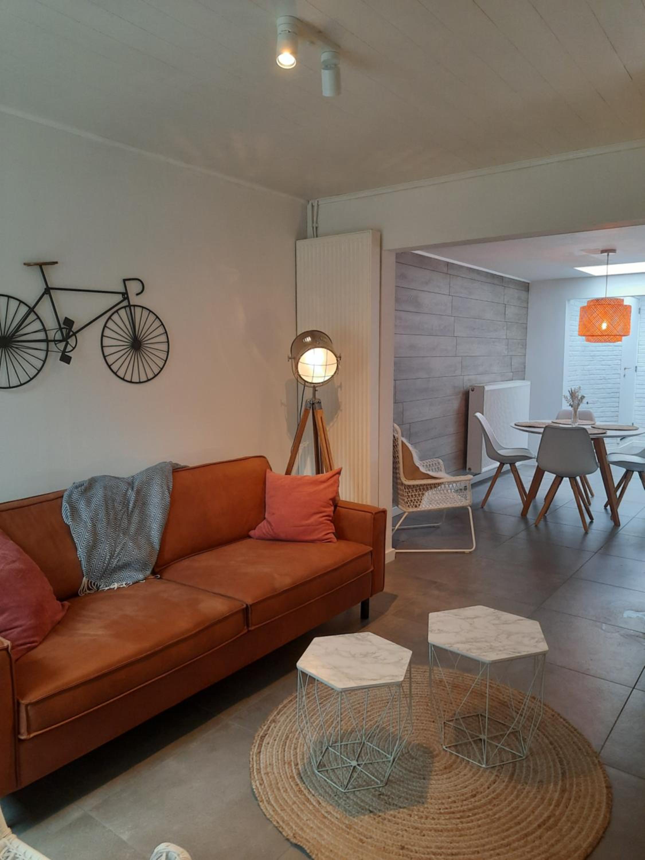 One-Bedroom House photo 1