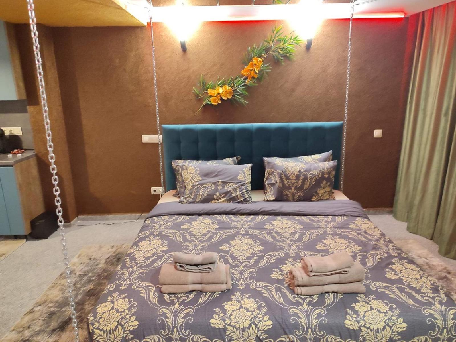 One-Bedroom Apartment - Photo 6