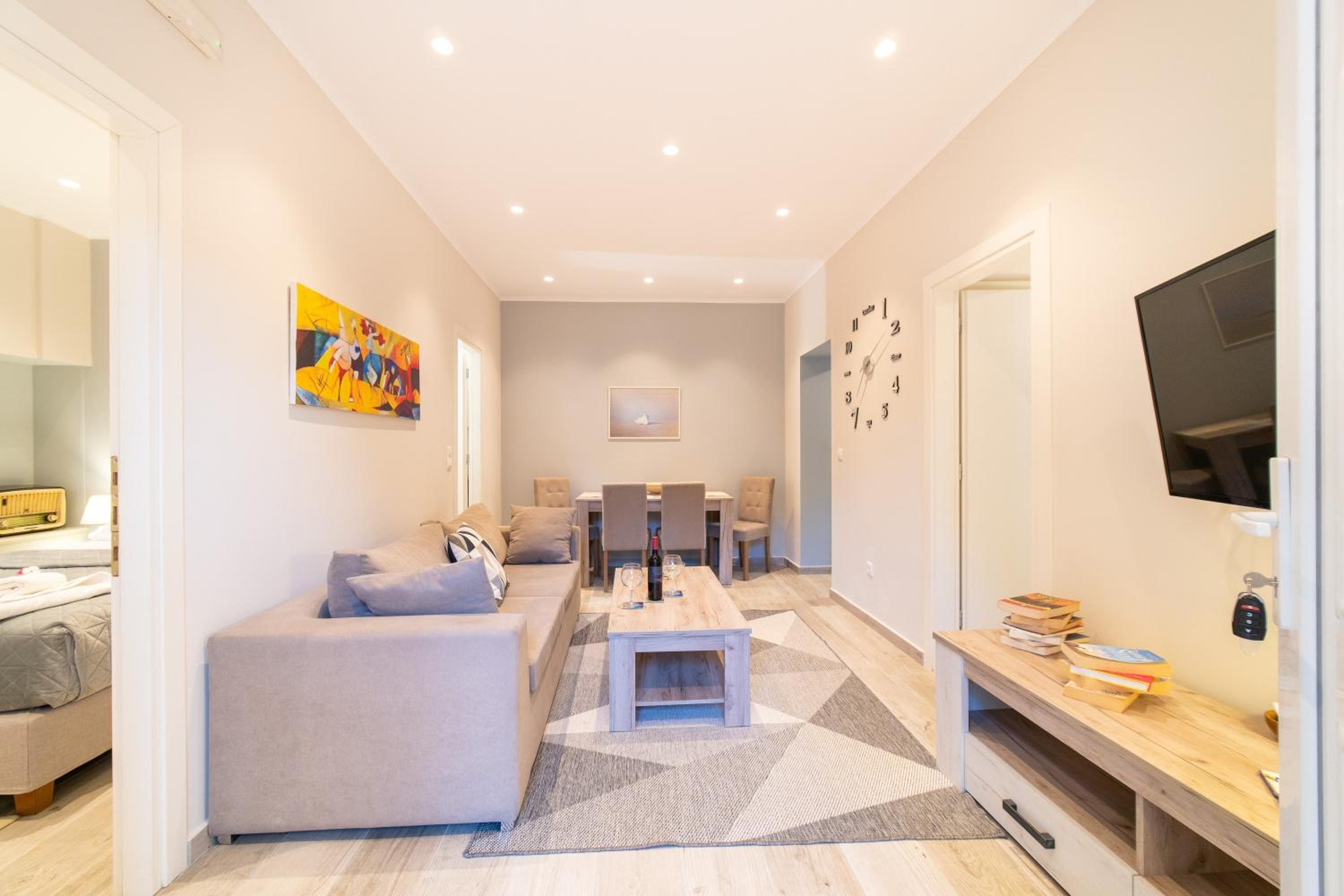 Two-Bedroom Deluxe Apartment with Garden View photo 1