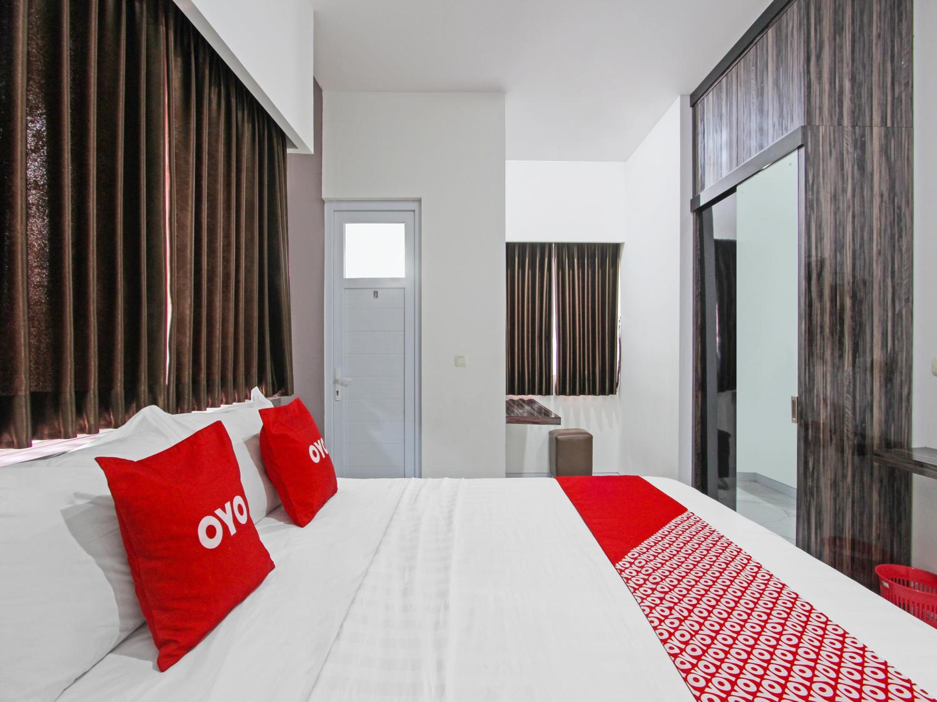 Deluxe Double Room photo 3