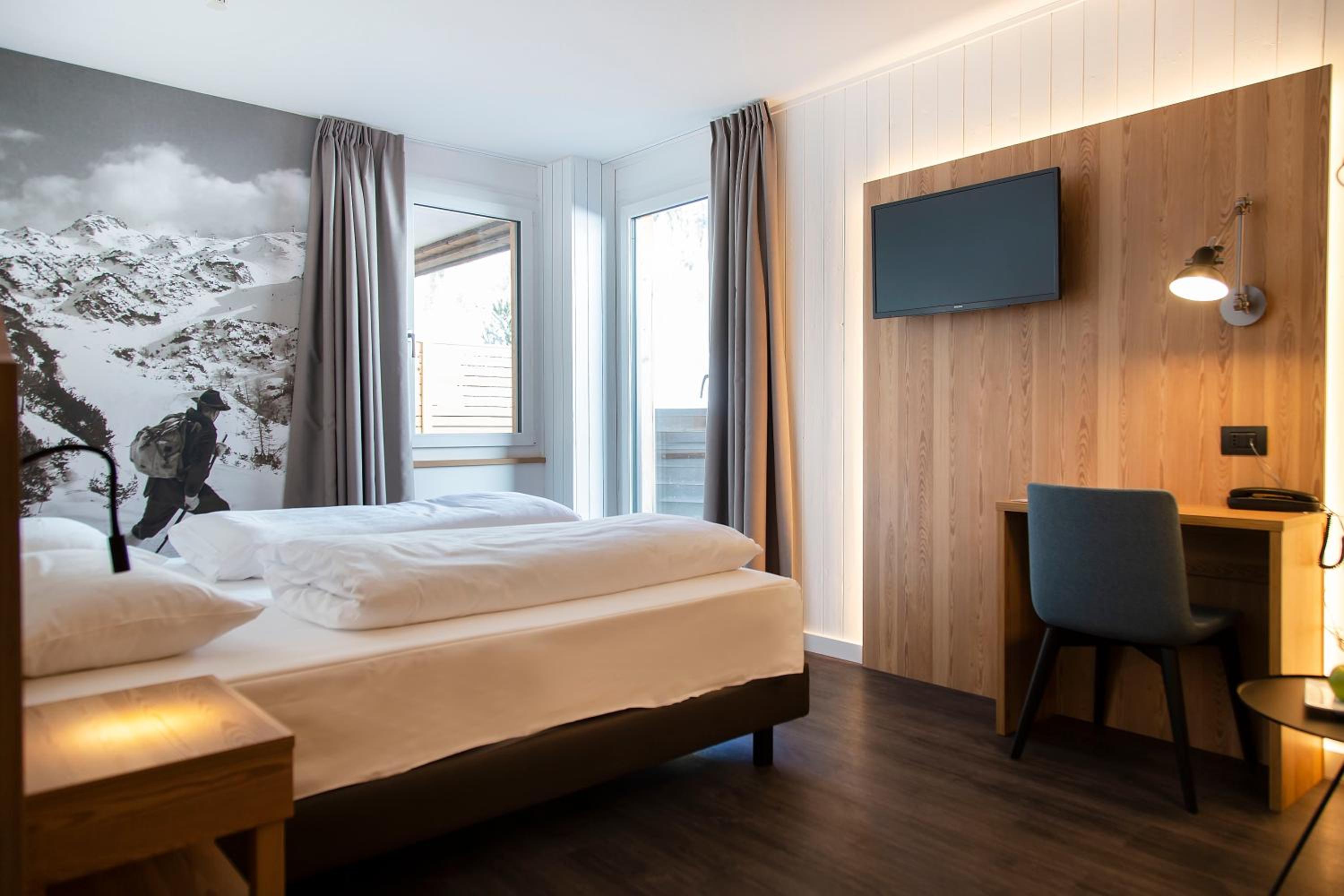 Superior Double or Twin Room with Balcony photo 3
