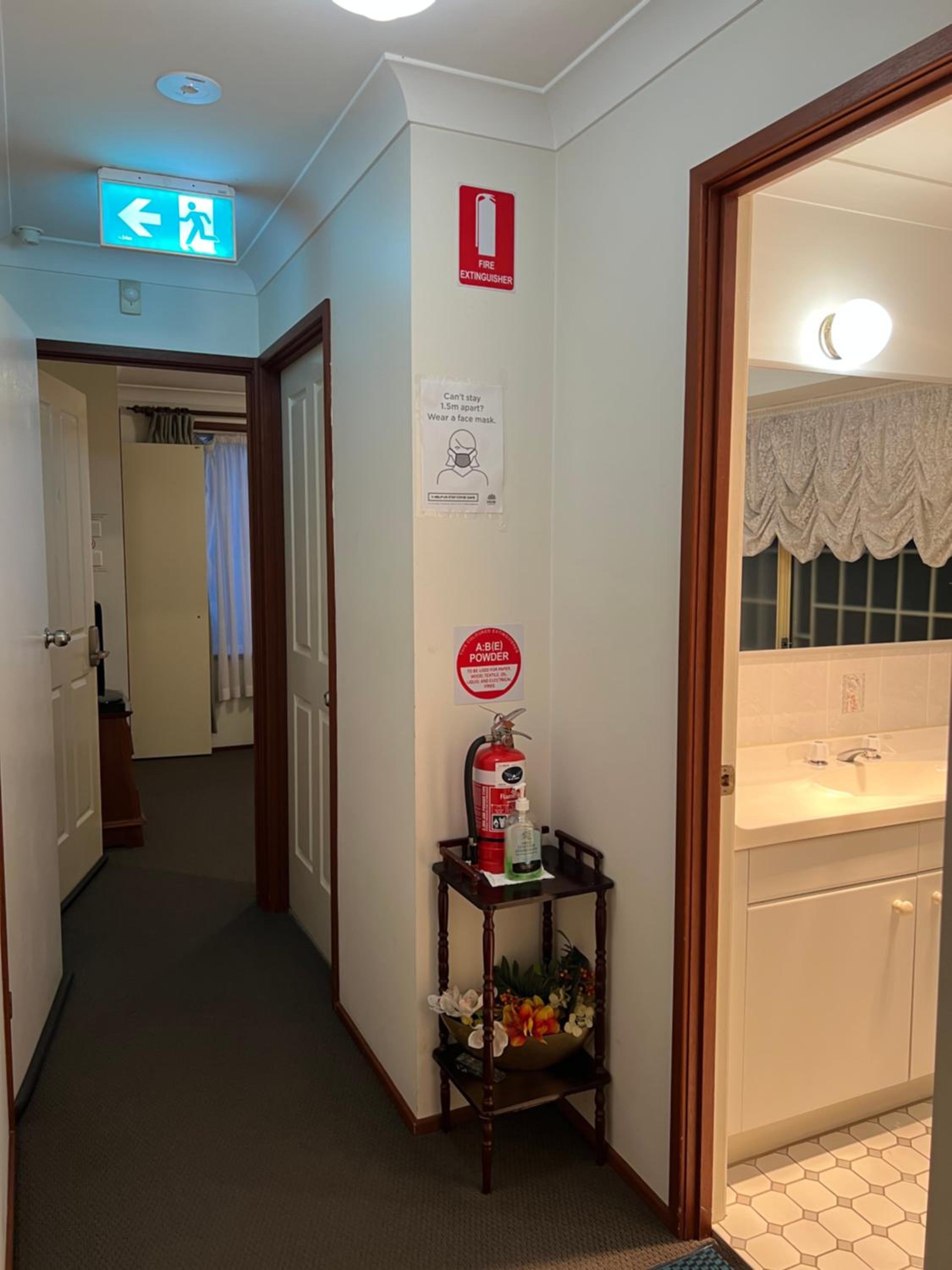 Standard Double Room with Shared Bathroom photo 2