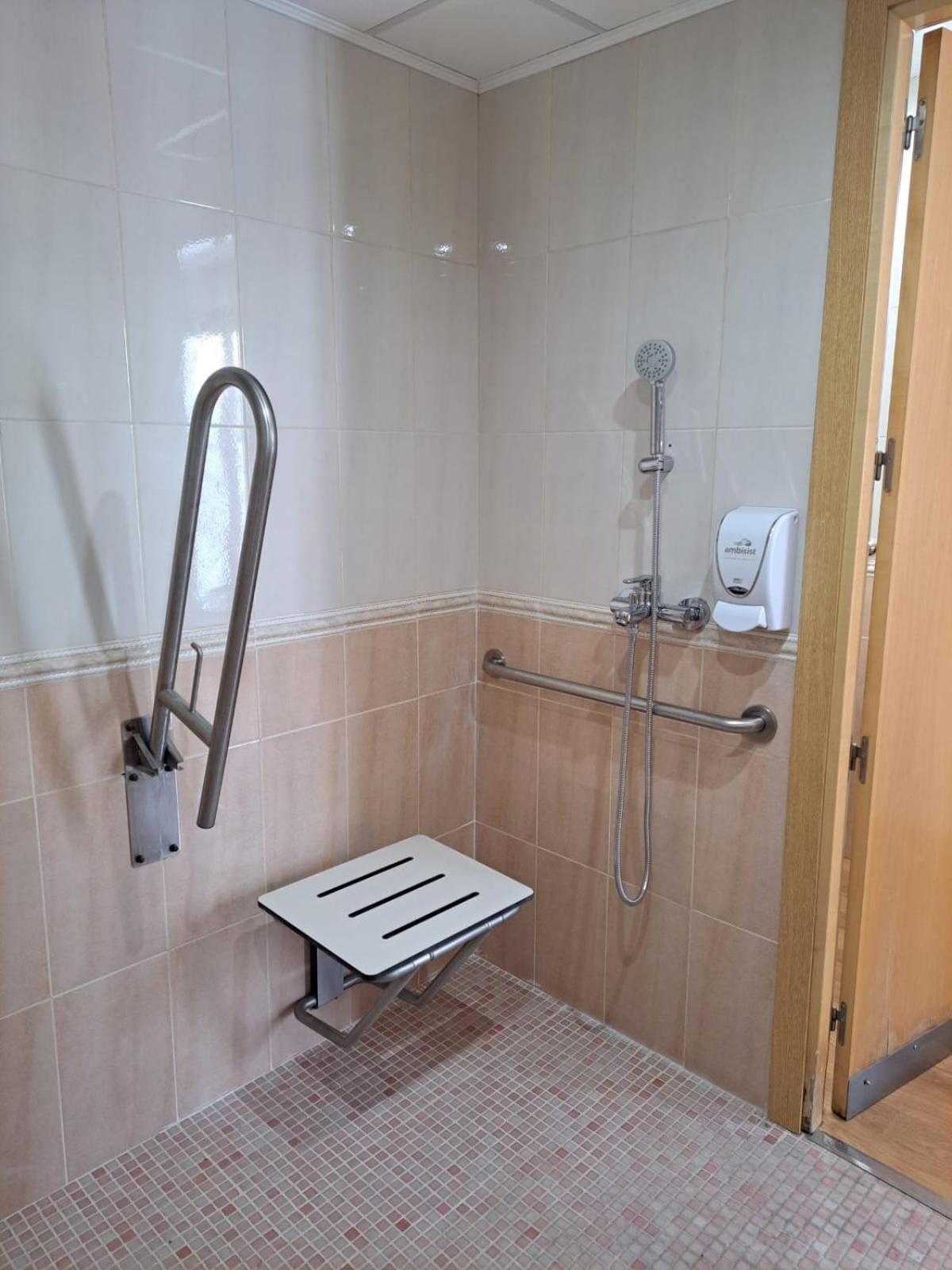 Double Room - Disability Access photo 2
