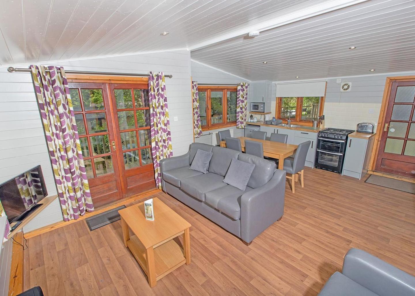 Three-Bedroom House photo 1