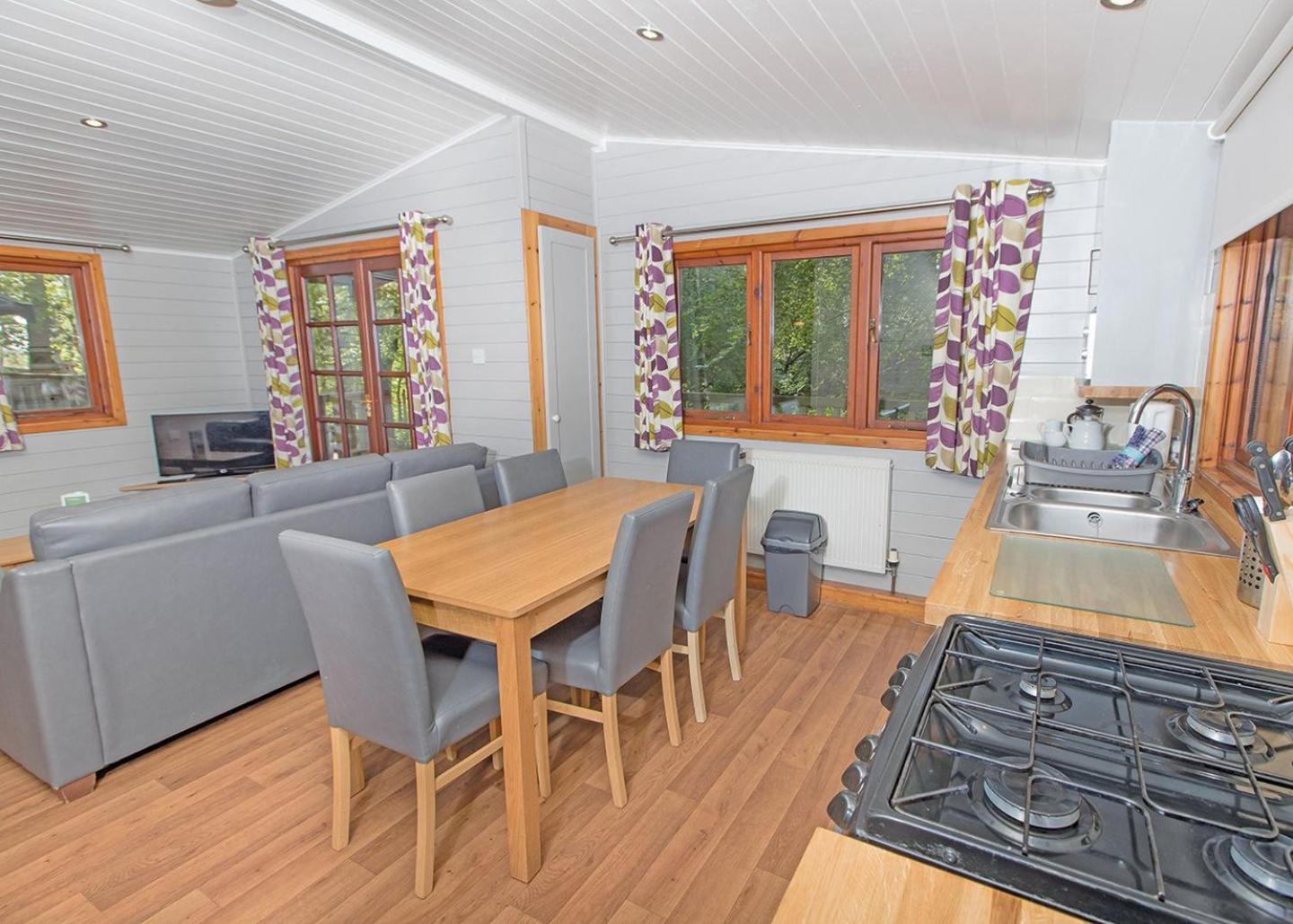 Three-Bedroom House photo 2