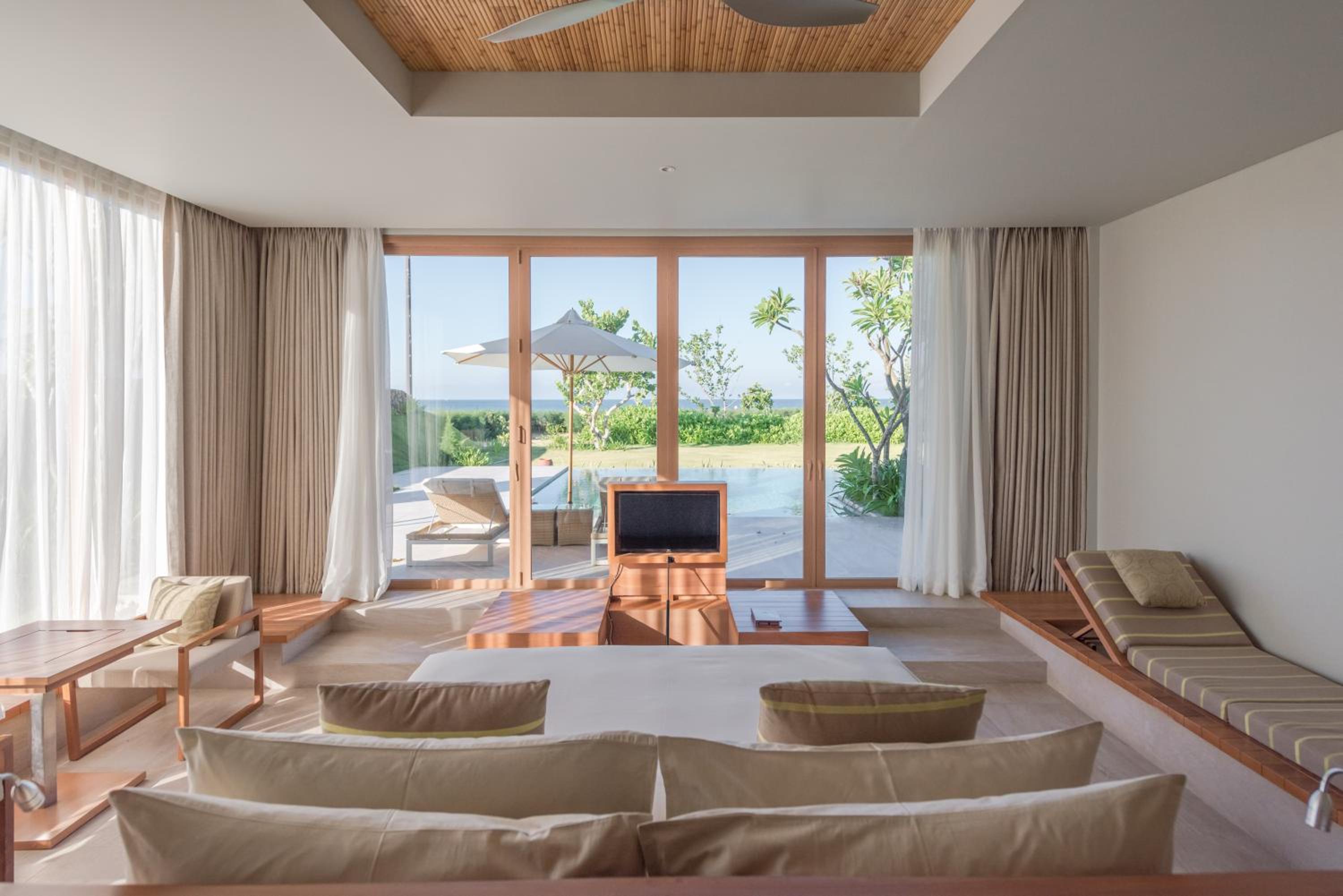 Three-Bedroom Villa - Beach Front photo 1