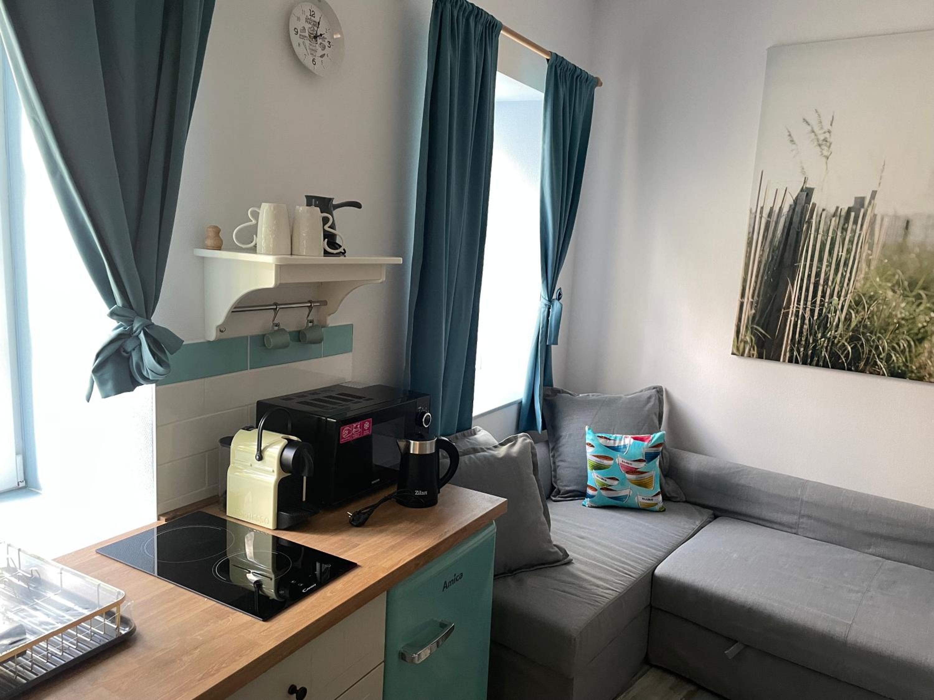 One-Bedroom Apartment - Photo 4