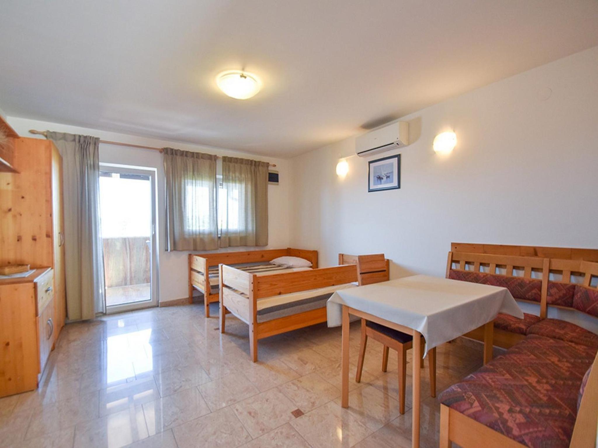 One Bedroom Apartment with Terrace and Sea View