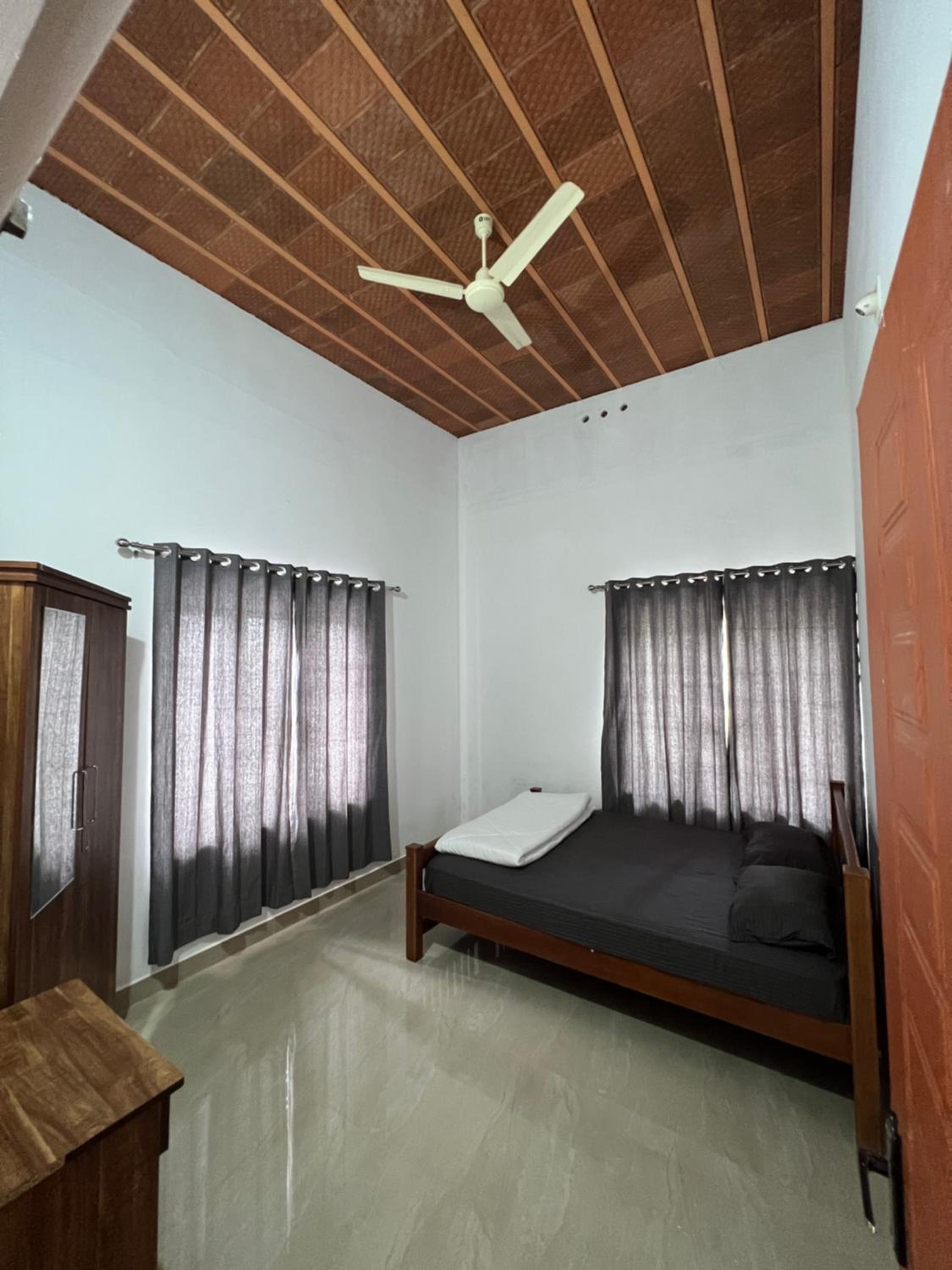 Villa - Photo 1