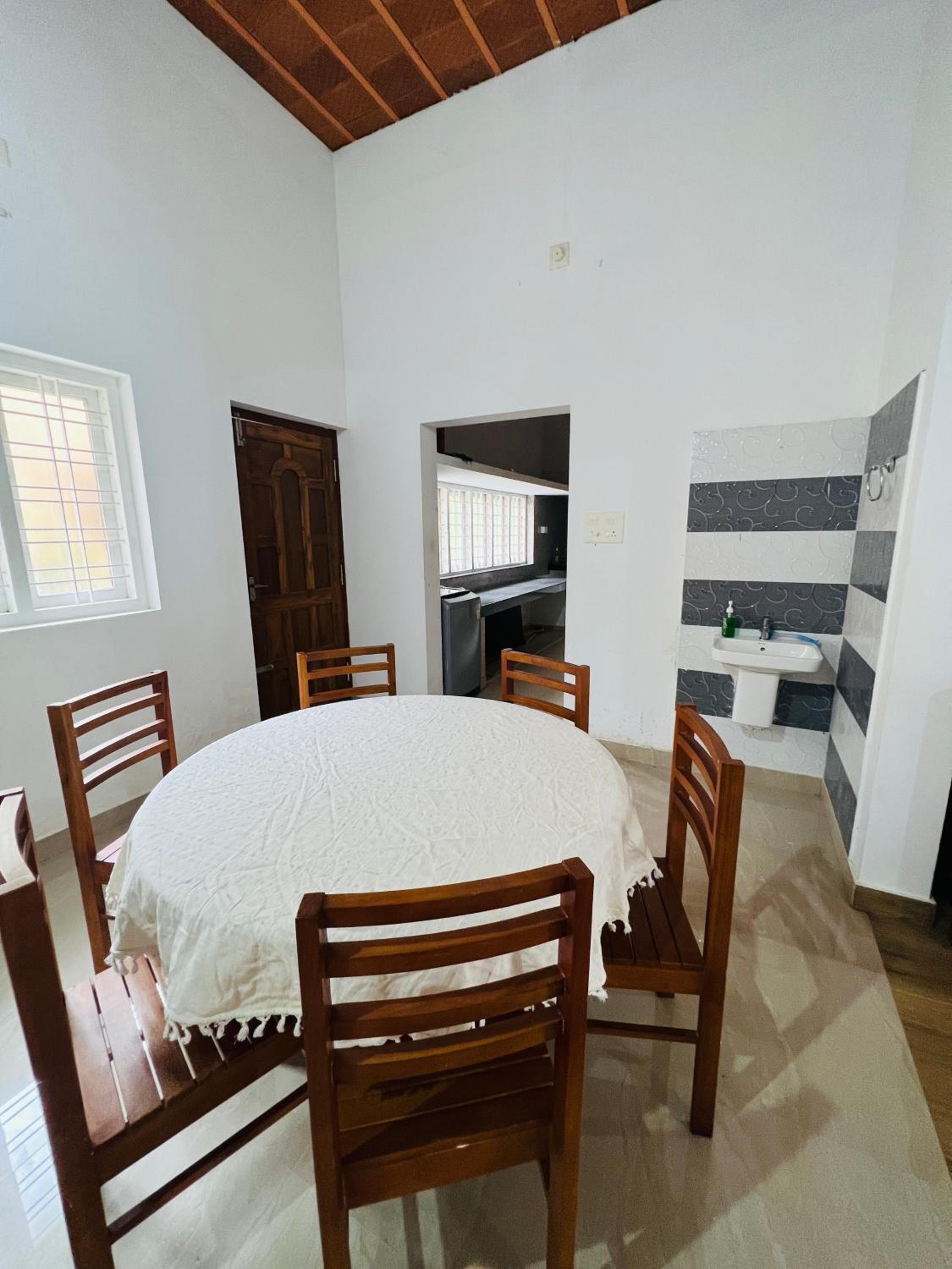Villa - Photo 5