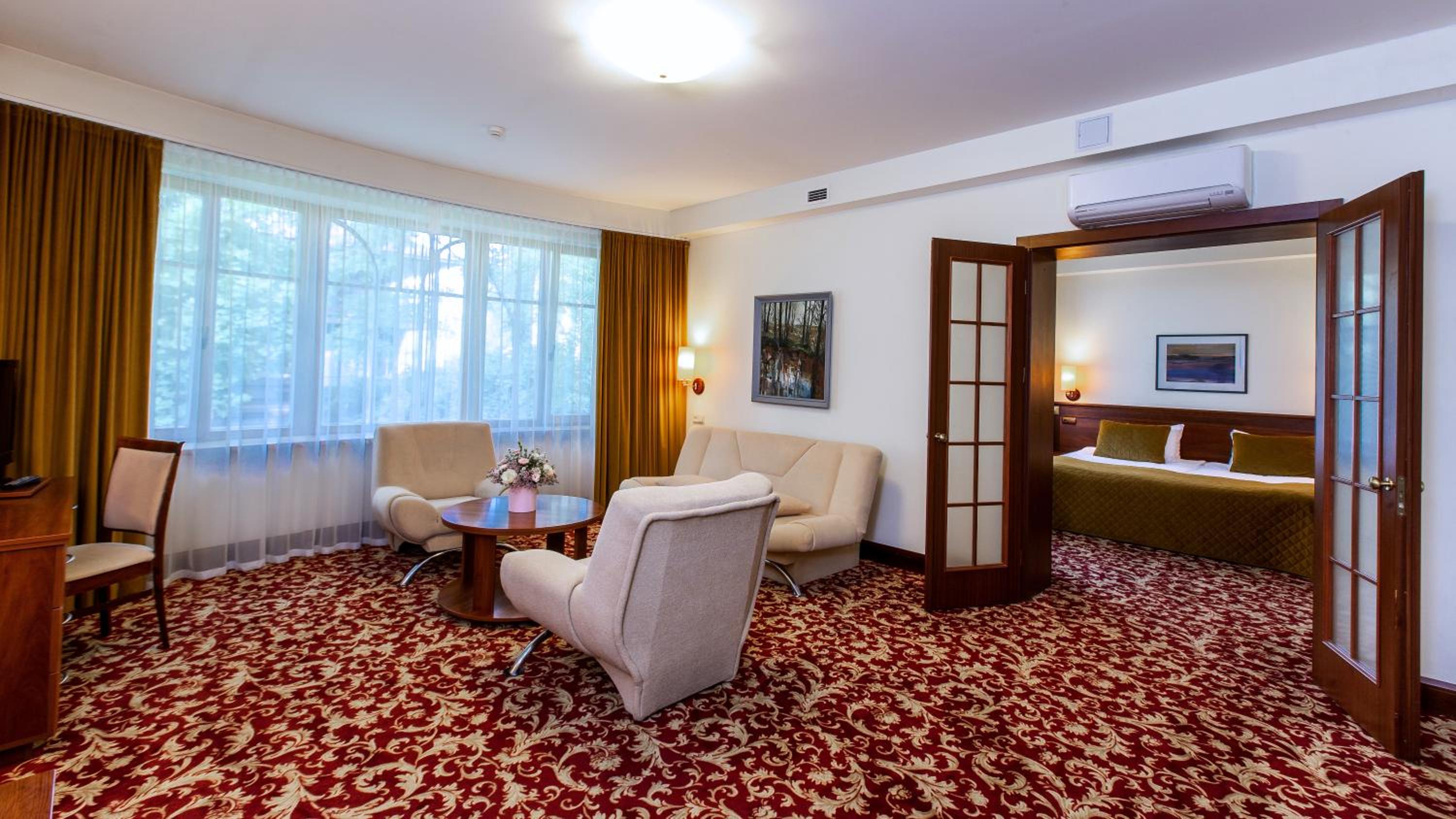 Suite with Treatment Package