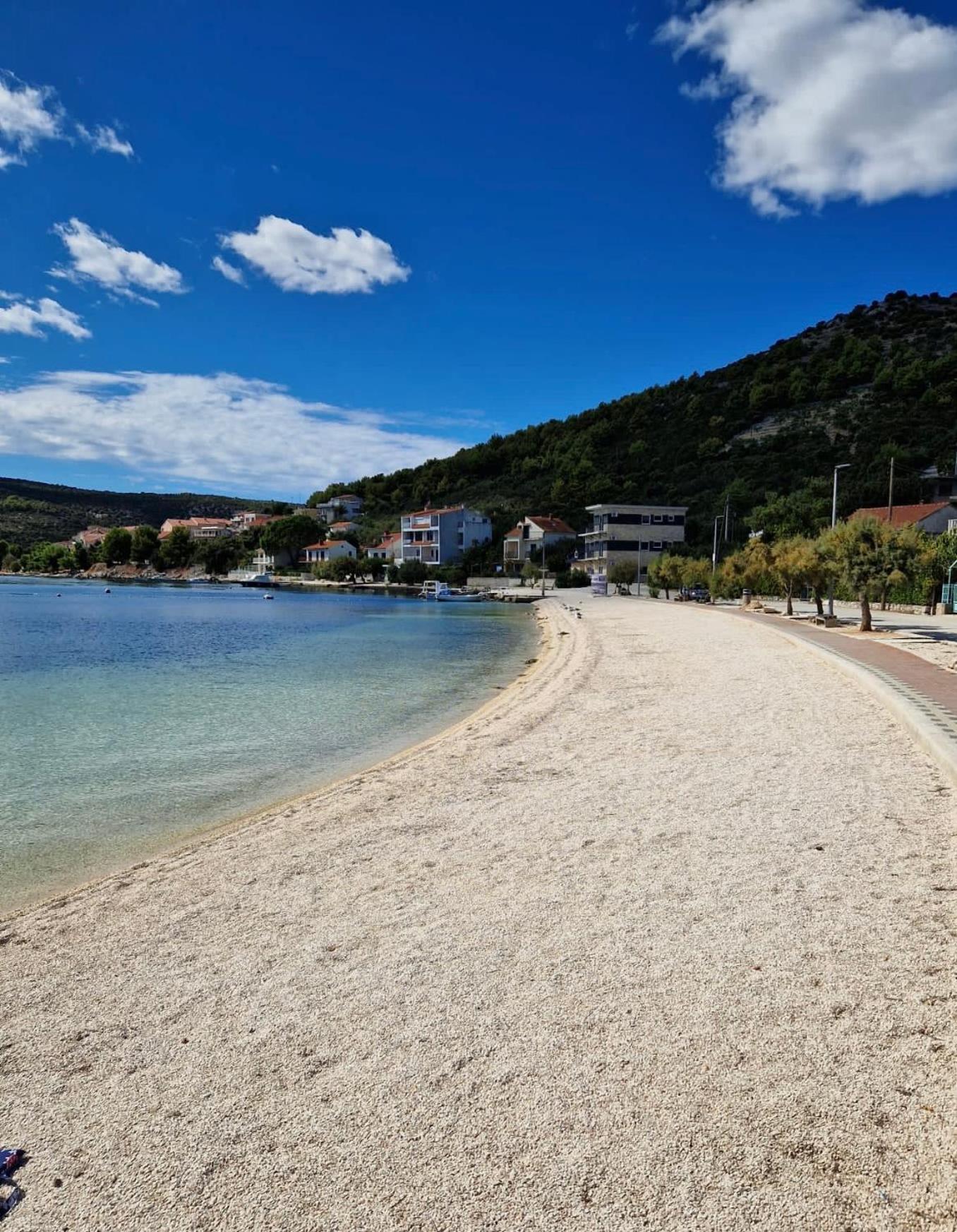 Villa - Beach Front photo 2