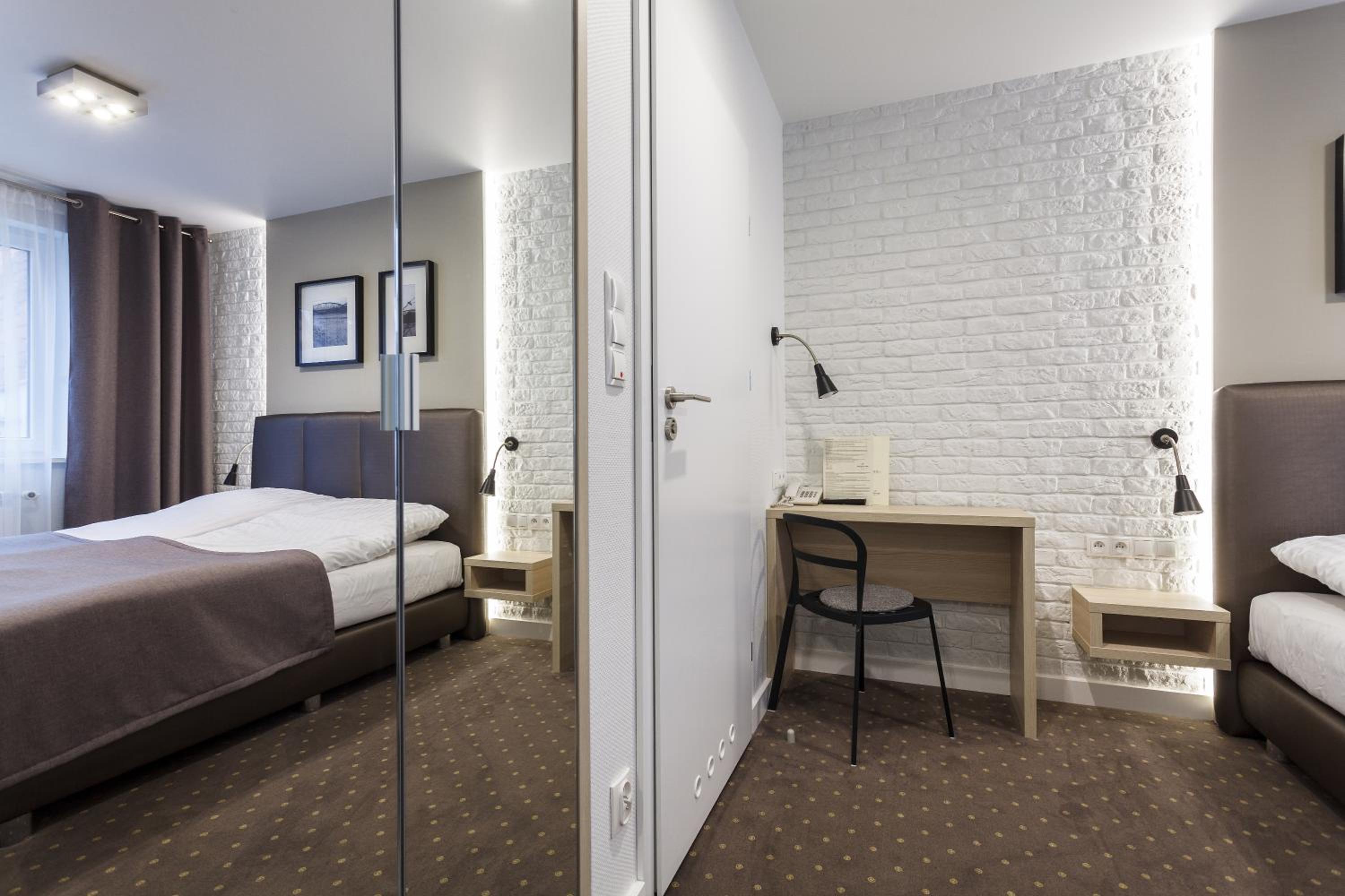 Deluxe Family Apartment - Photo 11