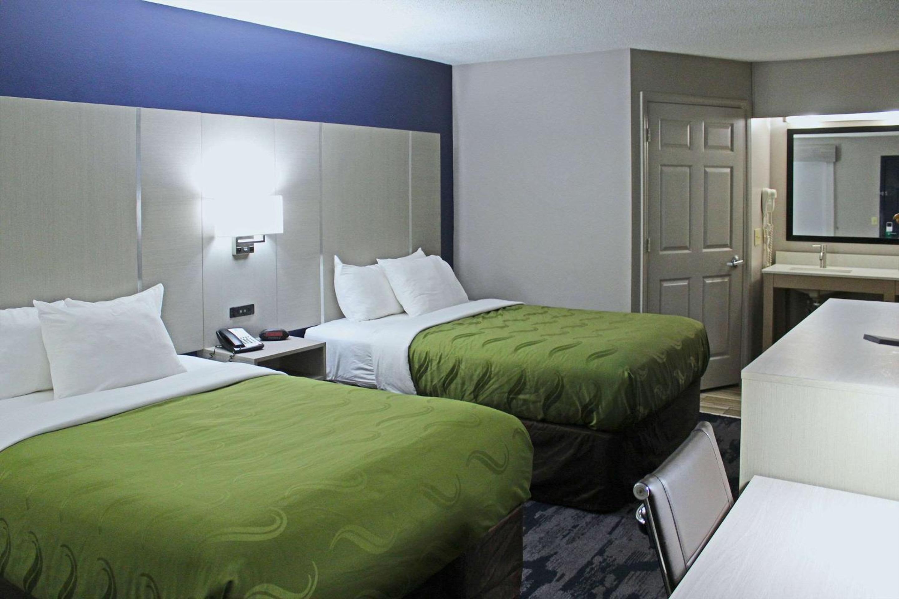 Double Room with Two Double Beds - Non-Smoking - Photo 1