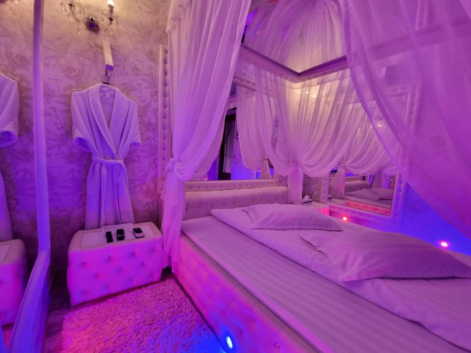 Room 5