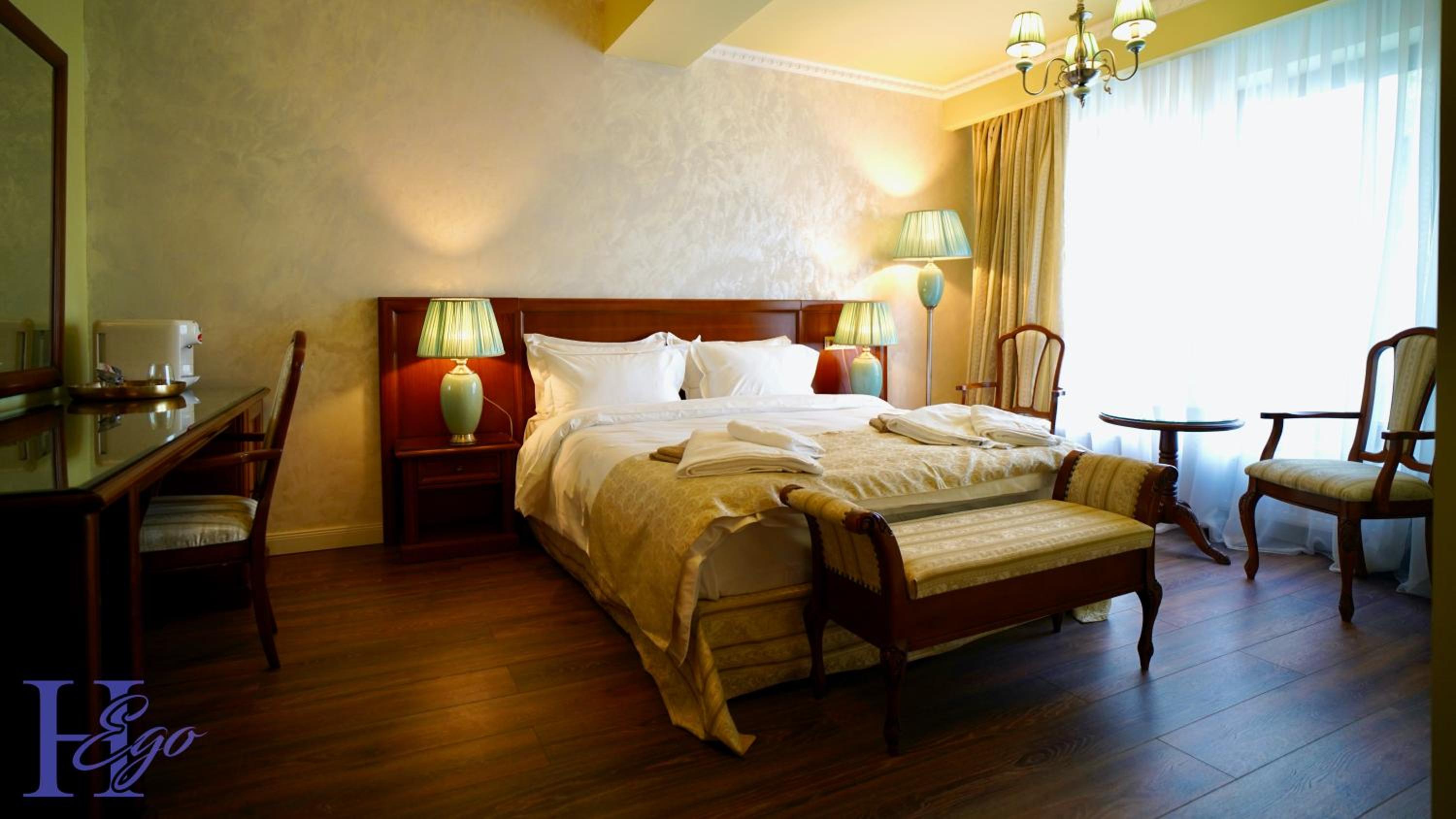 Double Room with Pool View