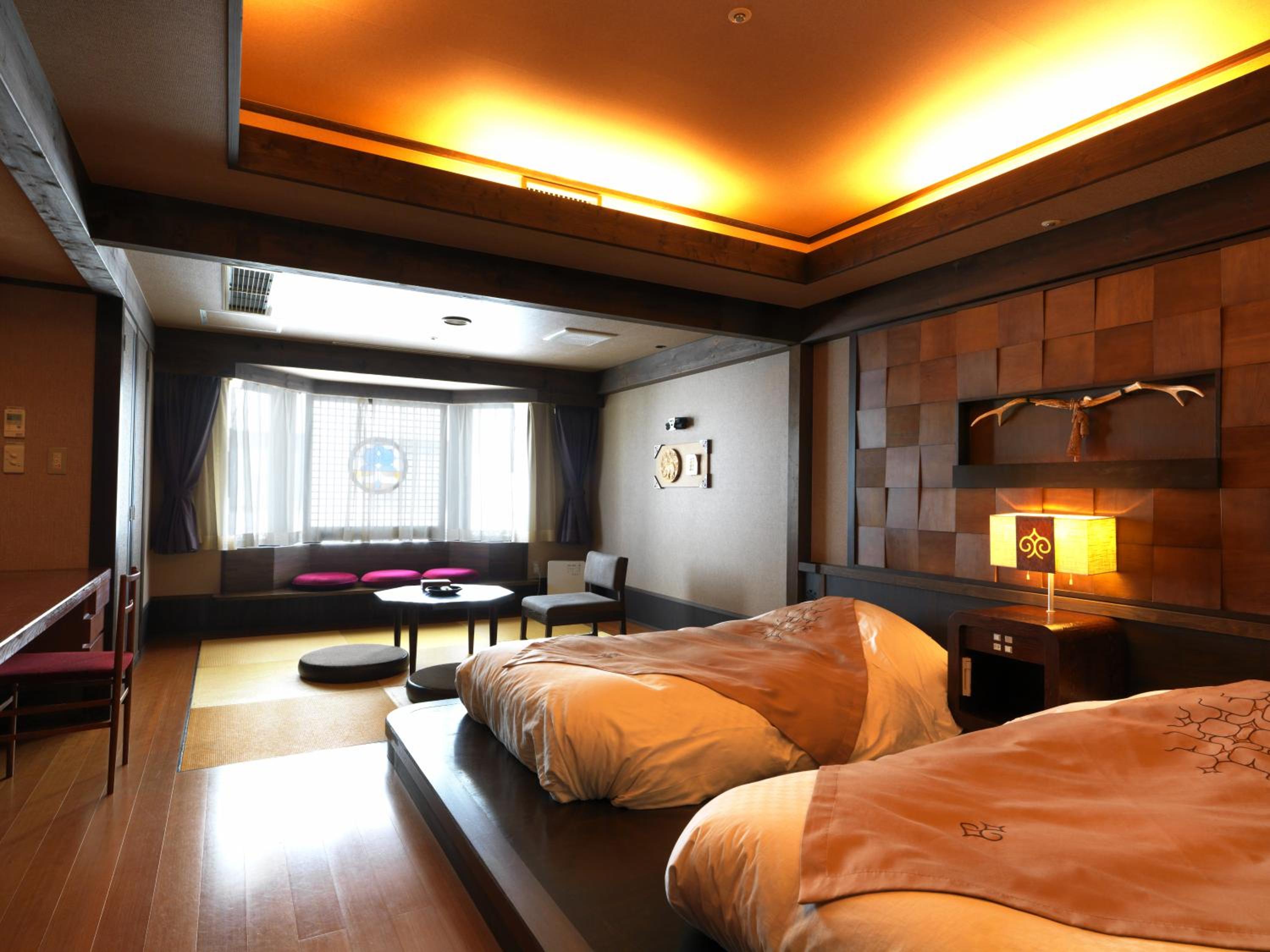 Room with Tatami Area with Ainu Style - Non-Smoking - Buffet Breakfast + Buffet Dinner Included - Photo 3