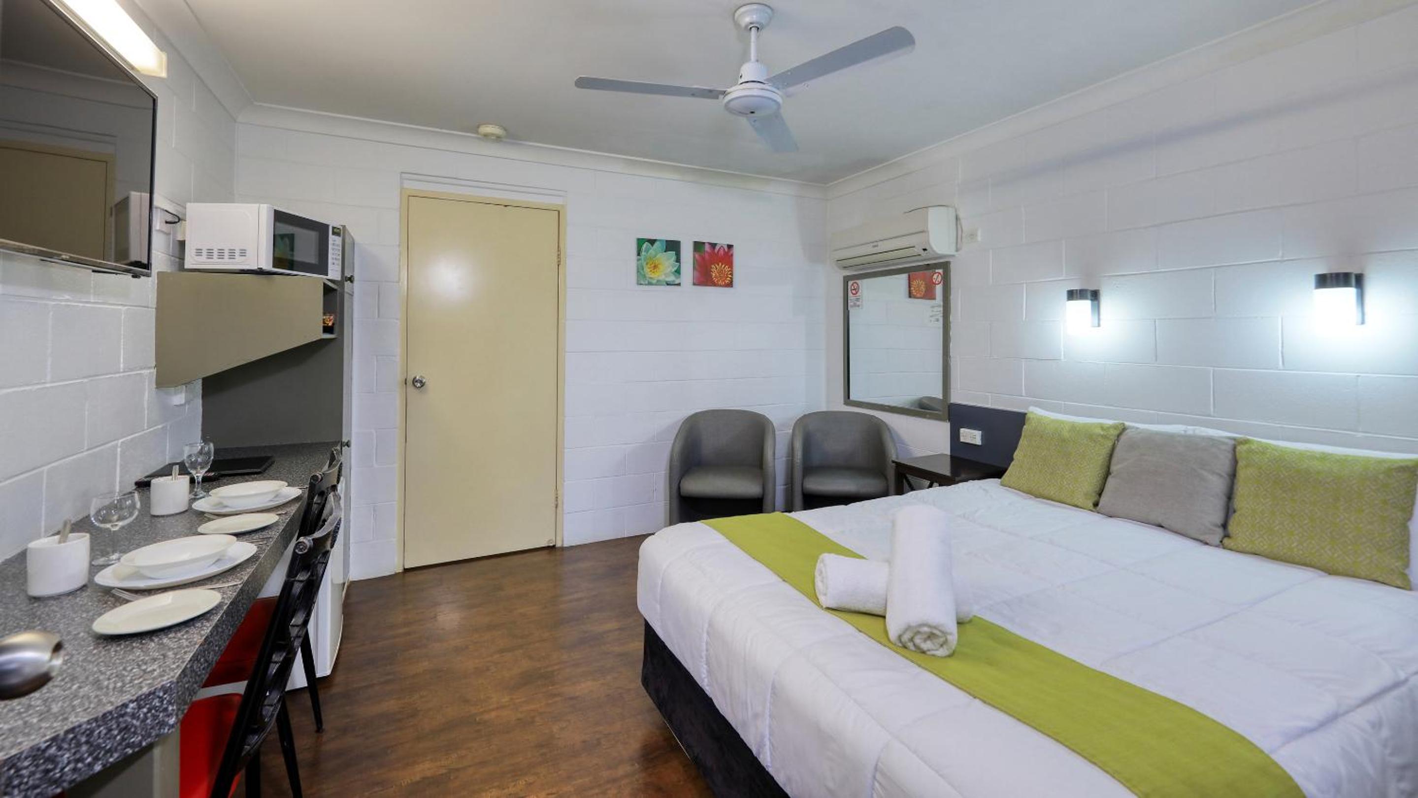 Standard Queen Room photo 1