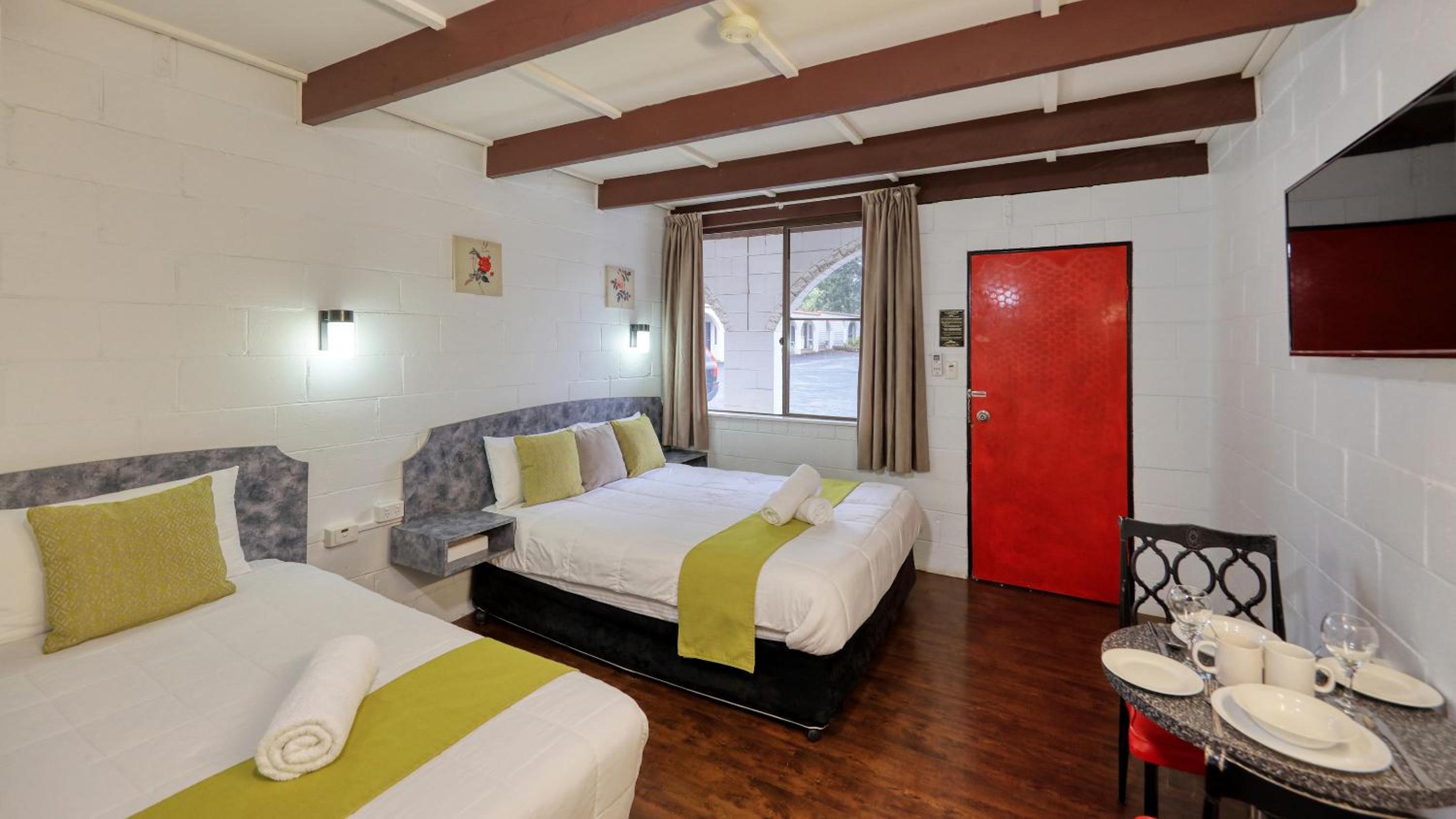 Deluxe Double or Twin Room photo 3
