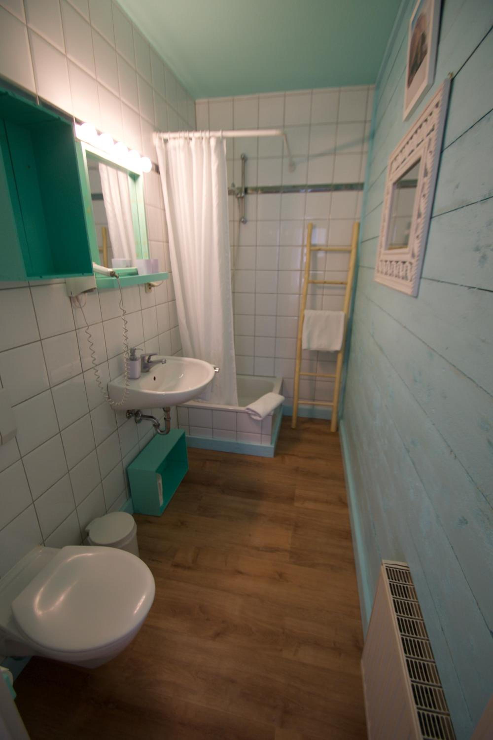 Double Room - Photo 26
