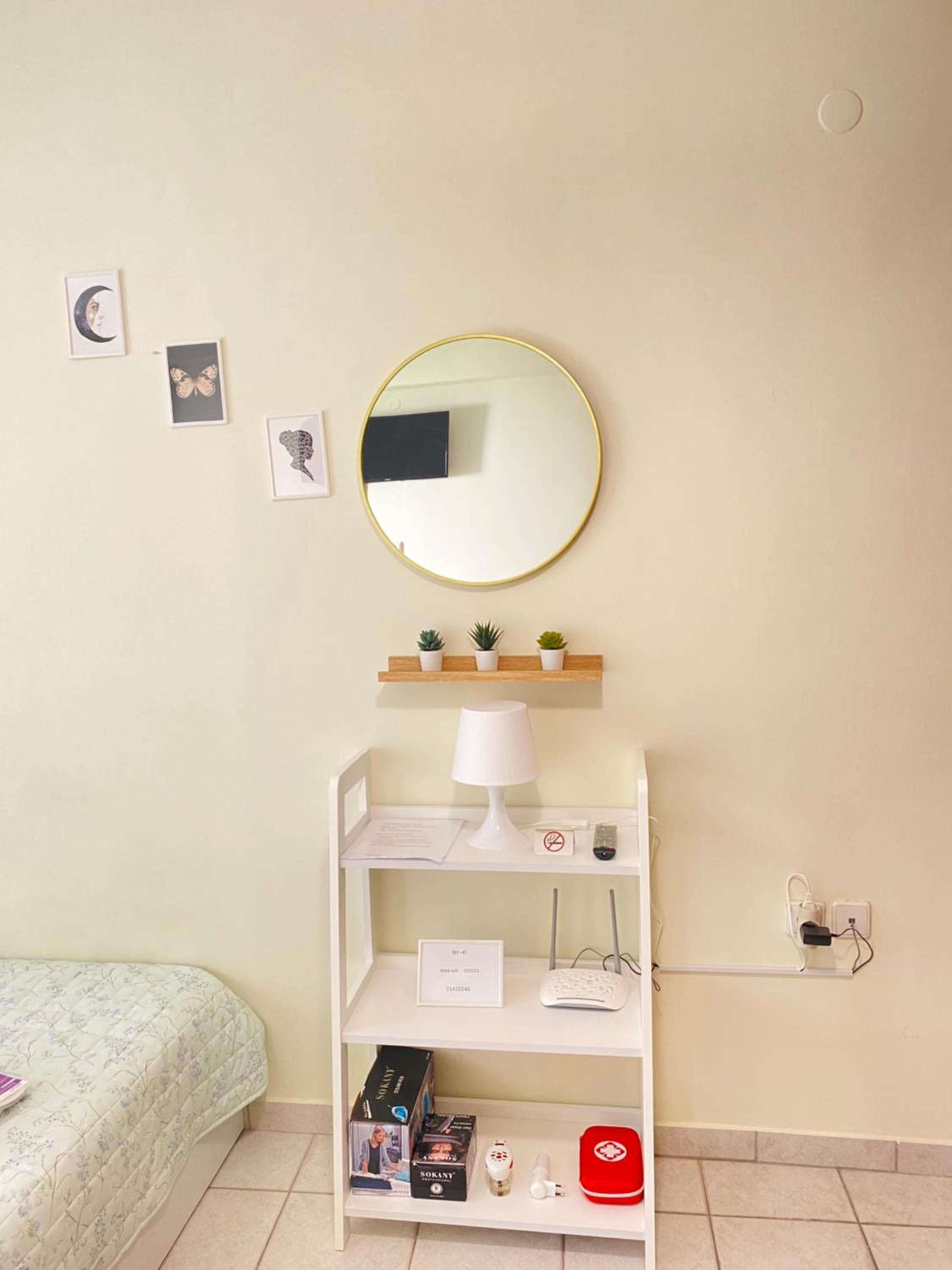 One-Bedroom Apartment - Photo 23