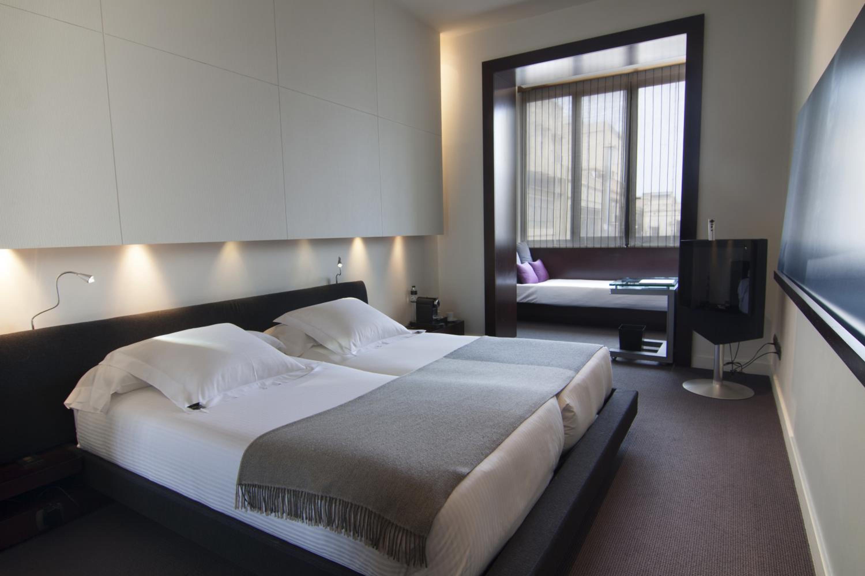 Double Room with Extra Bed photo 3