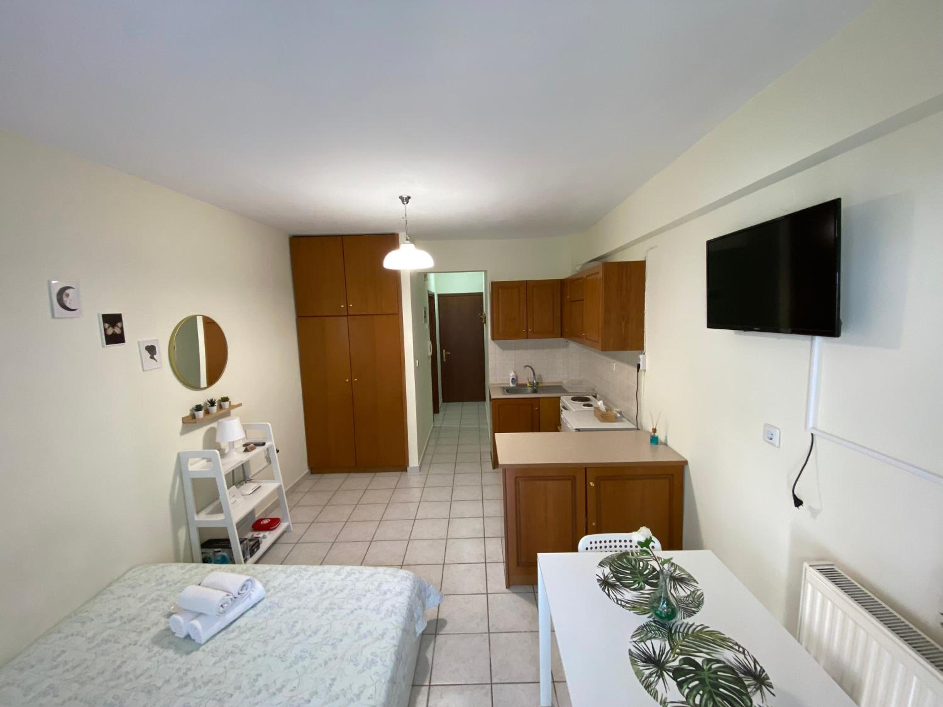 One-Bedroom Apartment - Photo 25