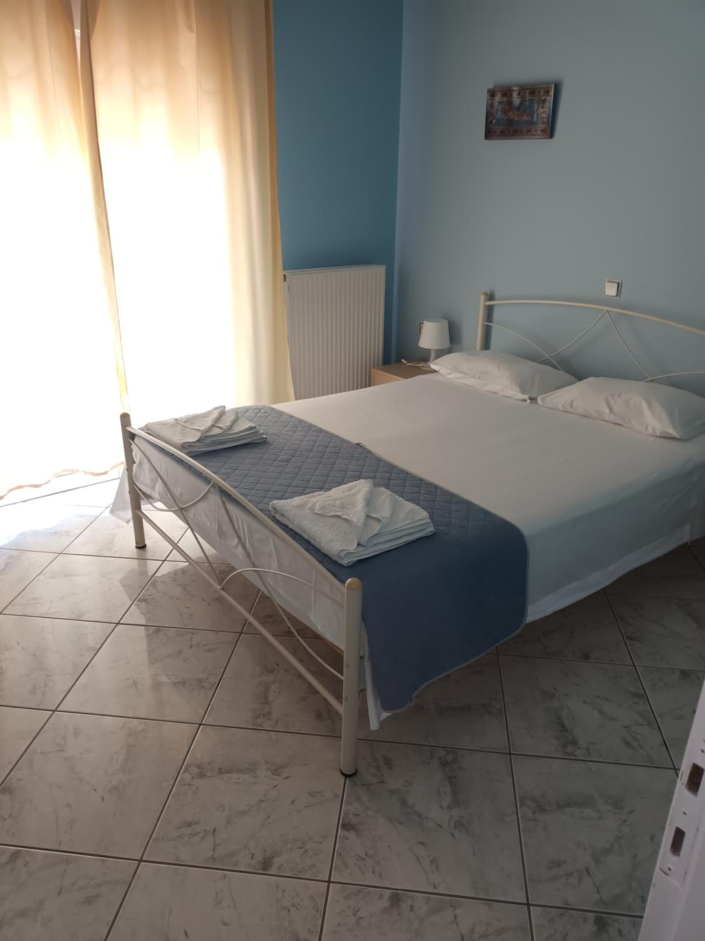 Double Room with Balcony and Sea View - Photo 1