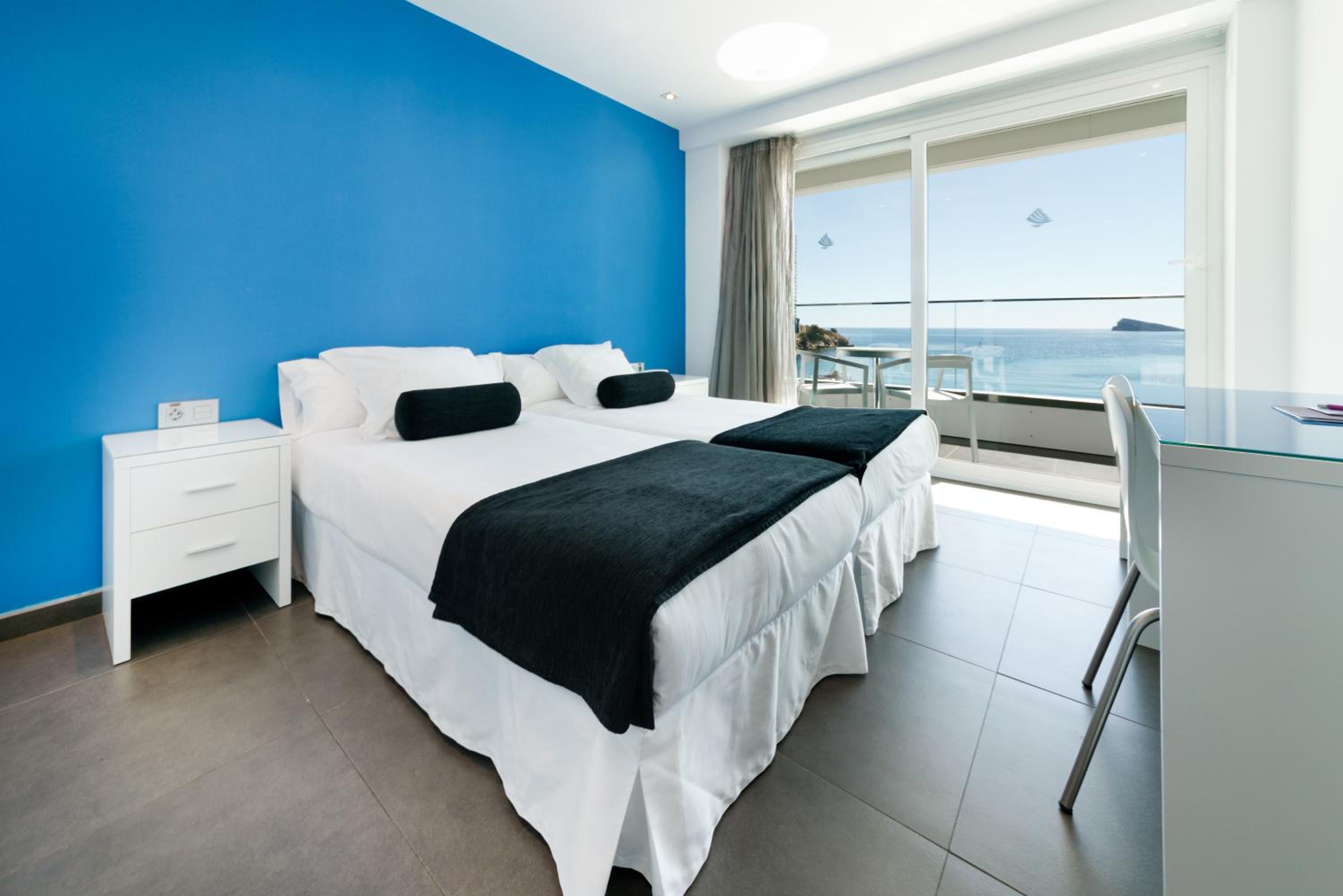 Habitación Doble o con Dos Camas con Vista Frontal al Mar con Terraza - 1 - 2 camas