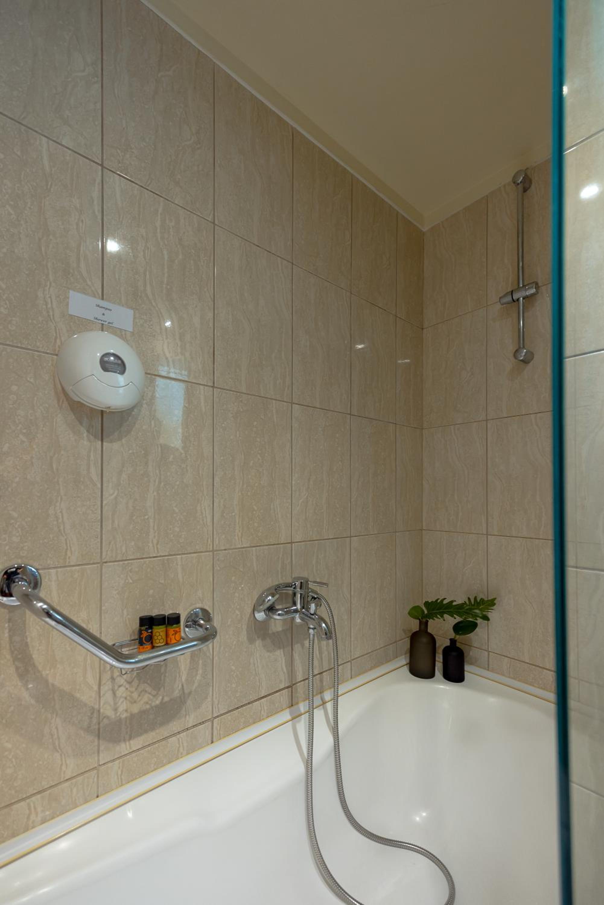 Twin Room - Sea Front - Photo 4