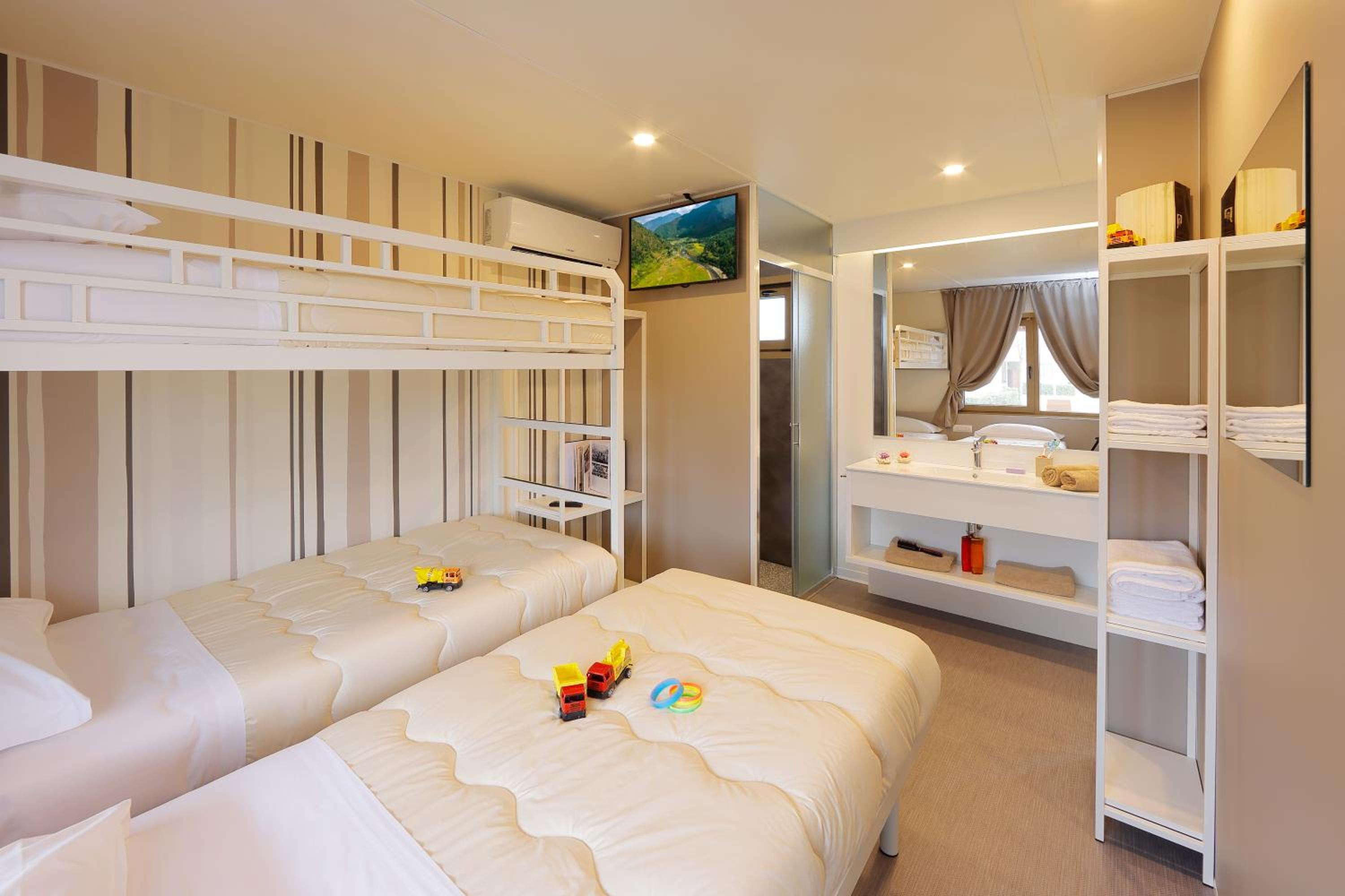 Superior Chalet