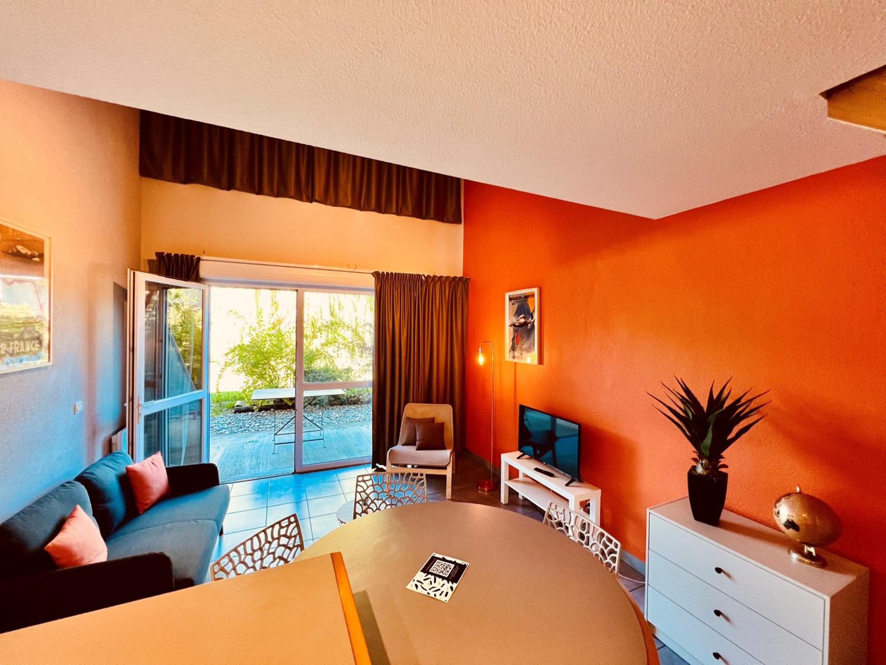 Apartment - Split Level - Photo 13