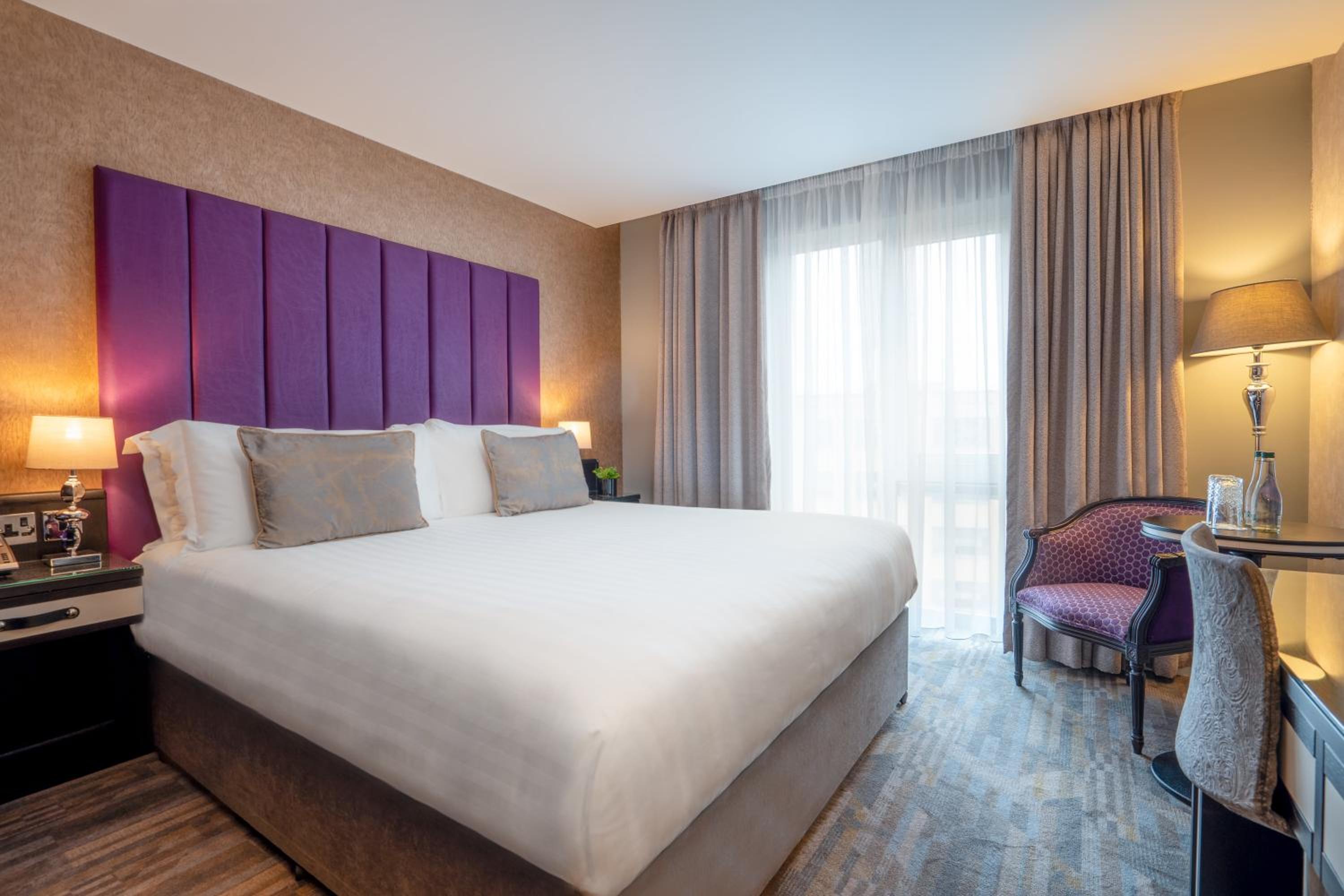Deluxe Room - Photo 1
