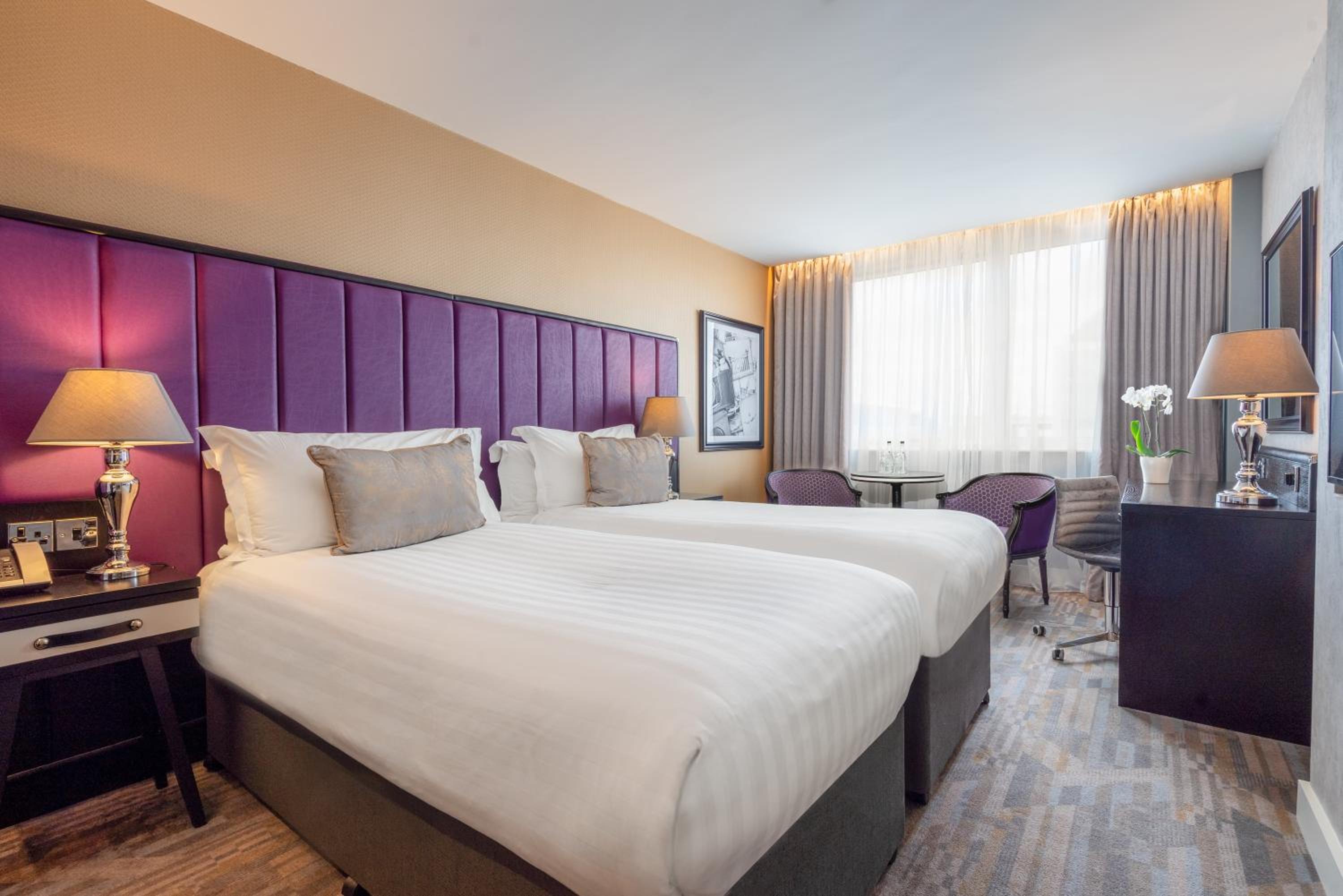 Deluxe Room - Photo 3
