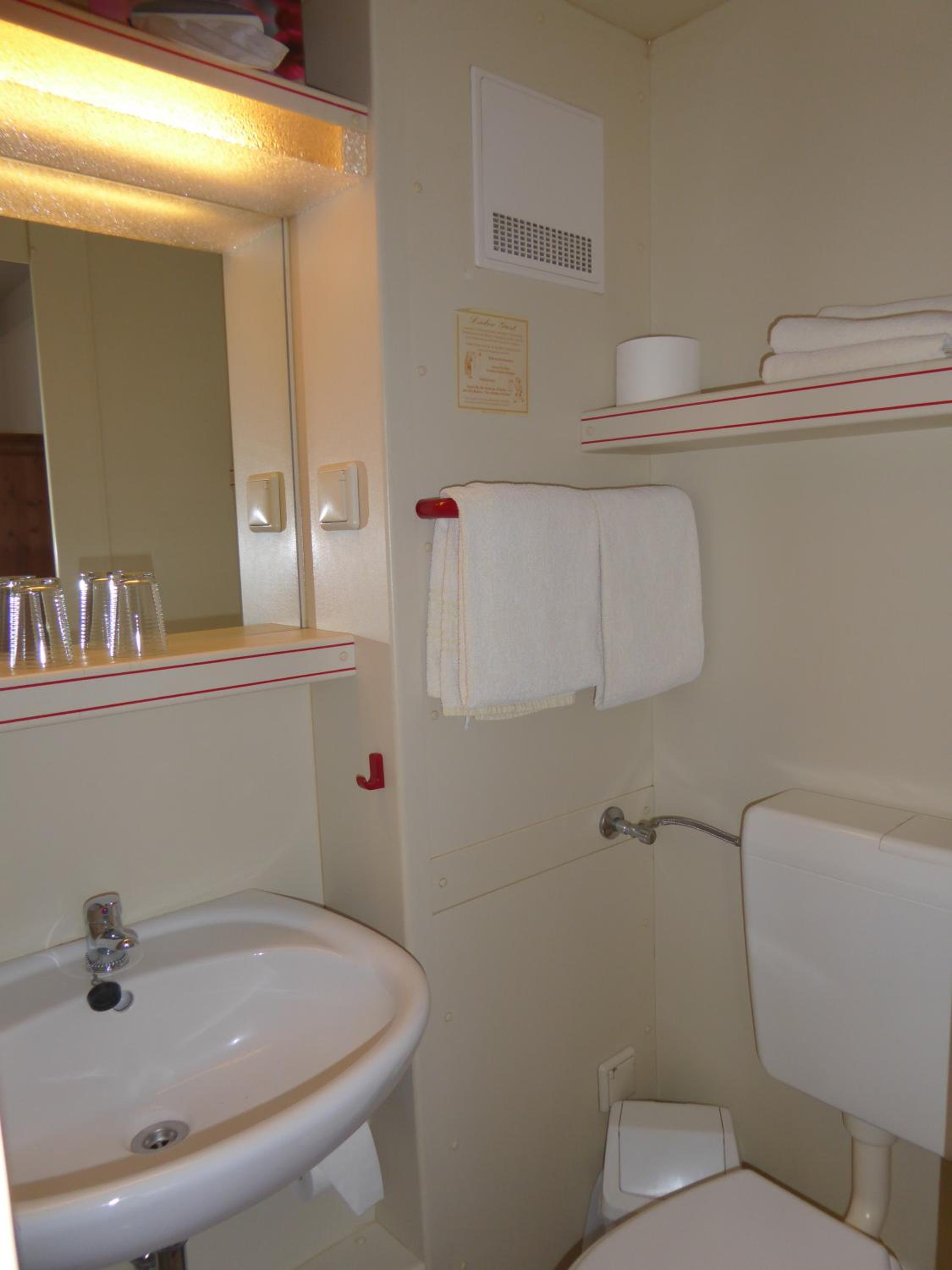 Standard Double Room photo 2