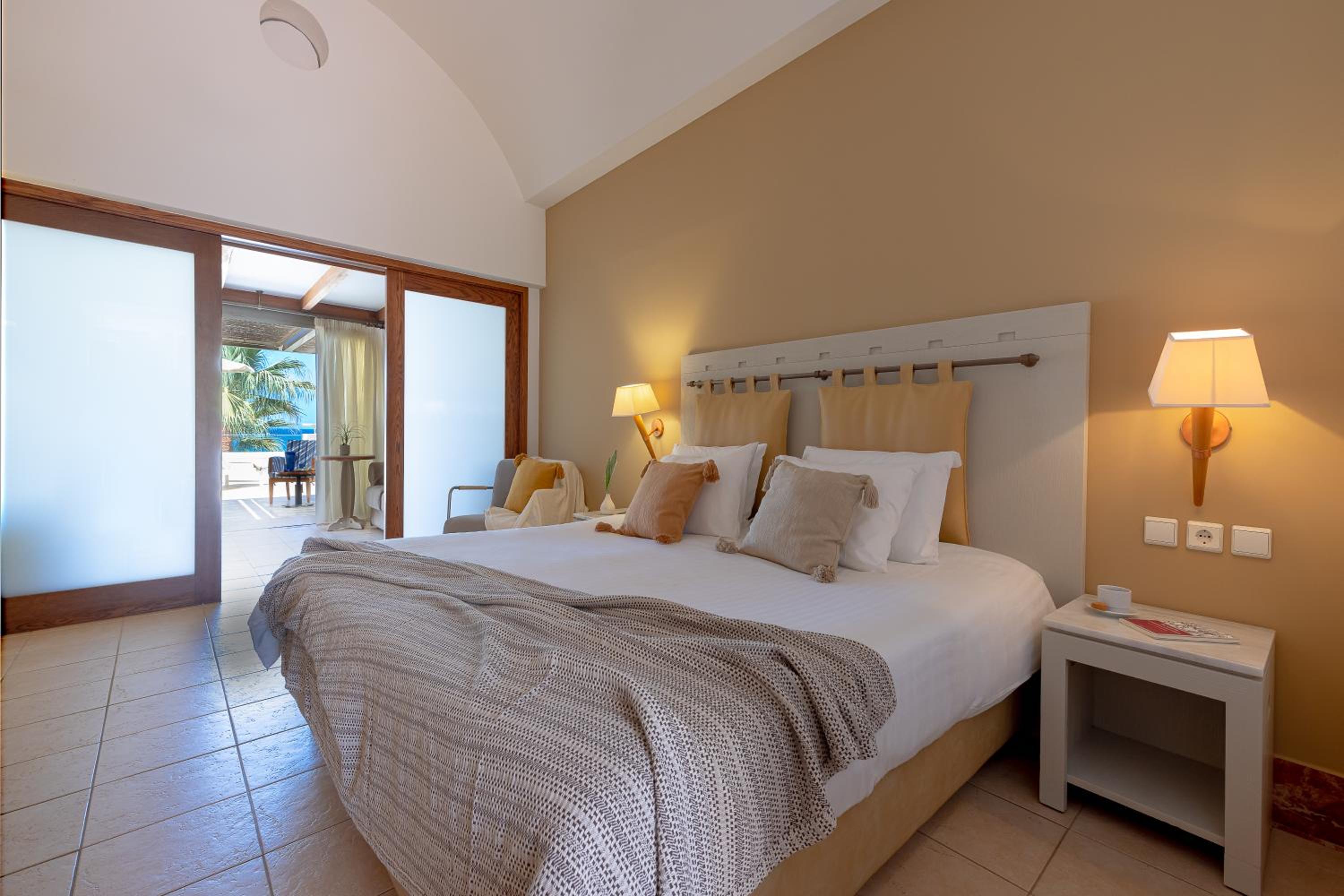 Junior Suite with Sea View - Photo 1