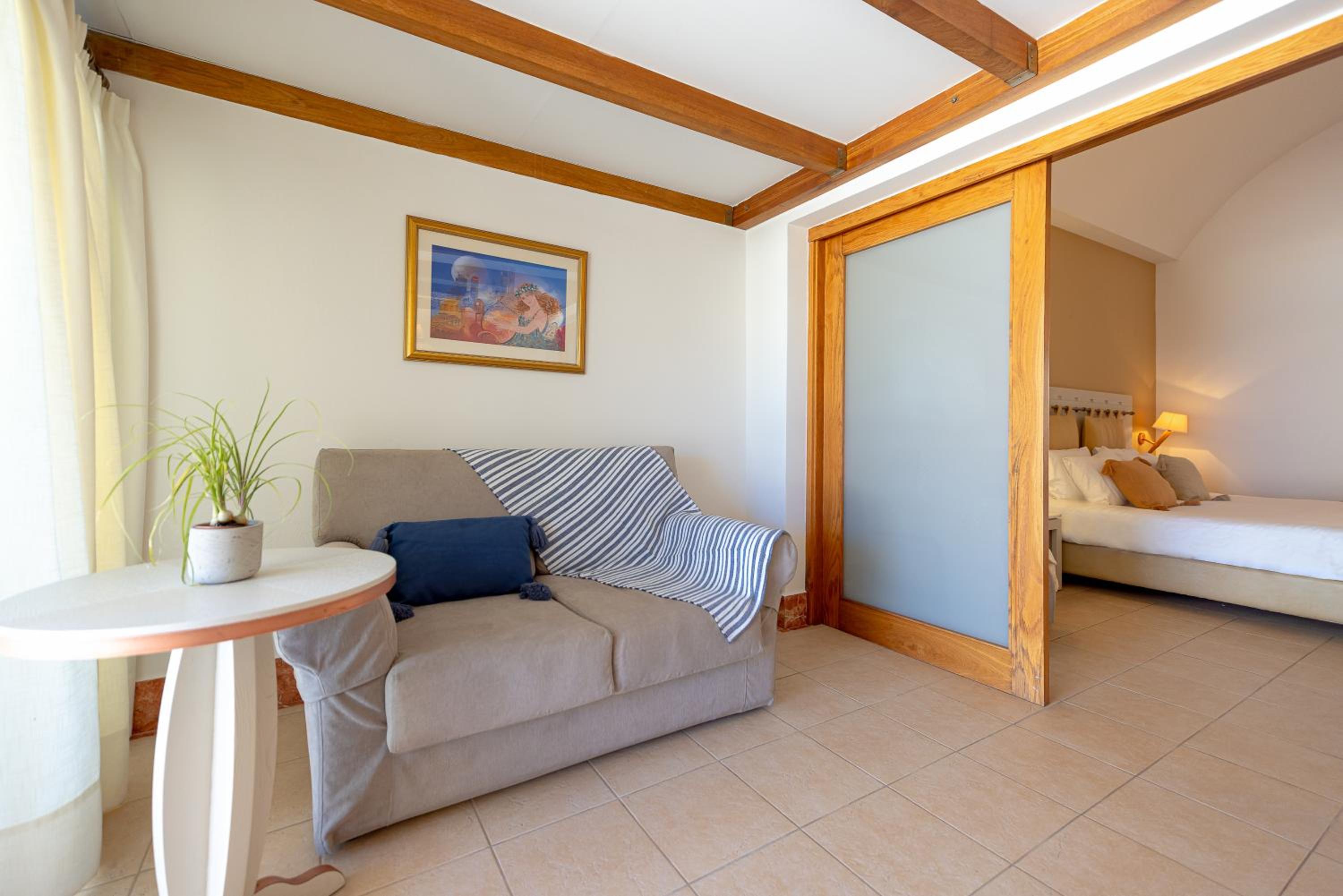 Junior Suite with Sea View - Photo 6