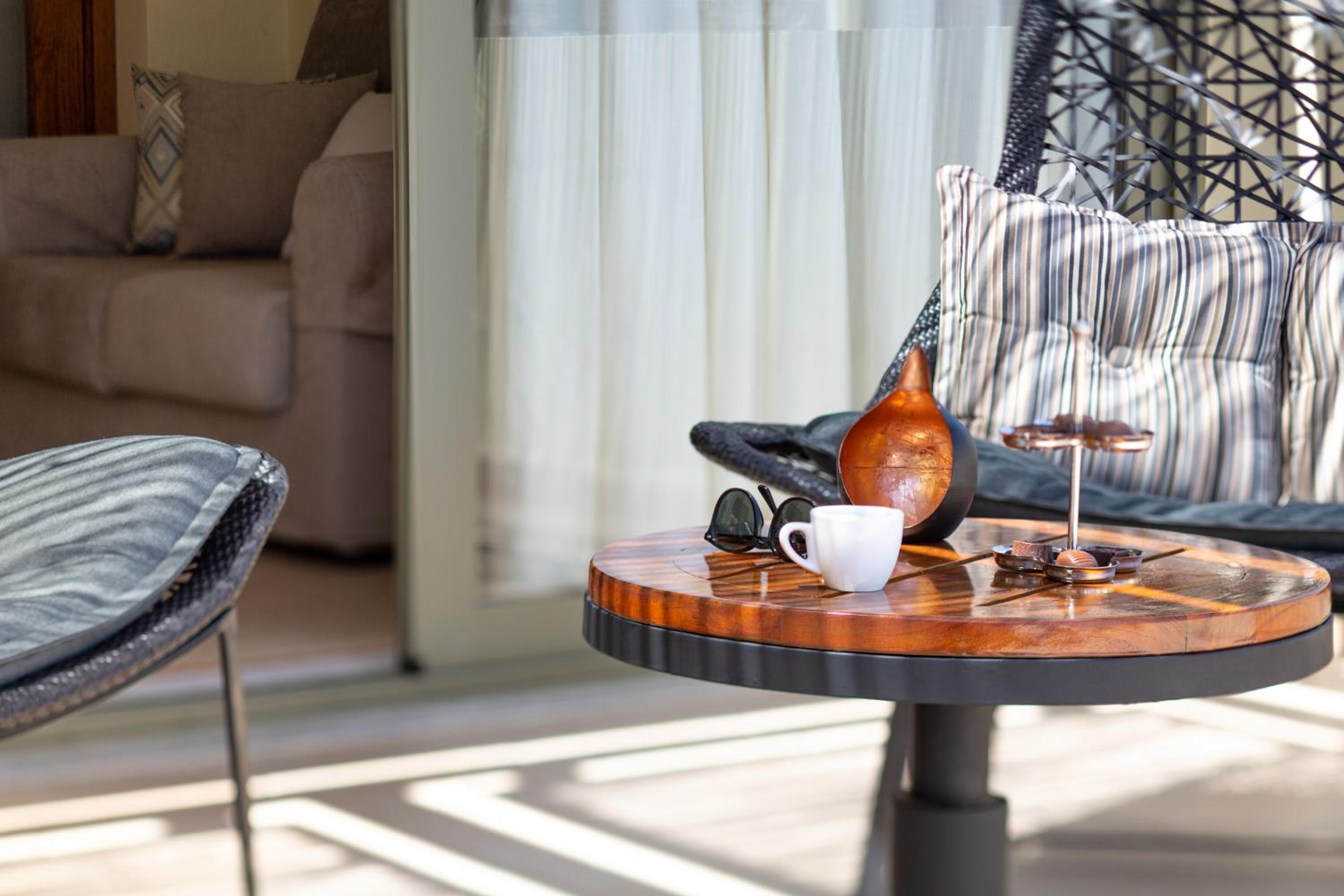 Junior Suite with Sea View - Photo 11