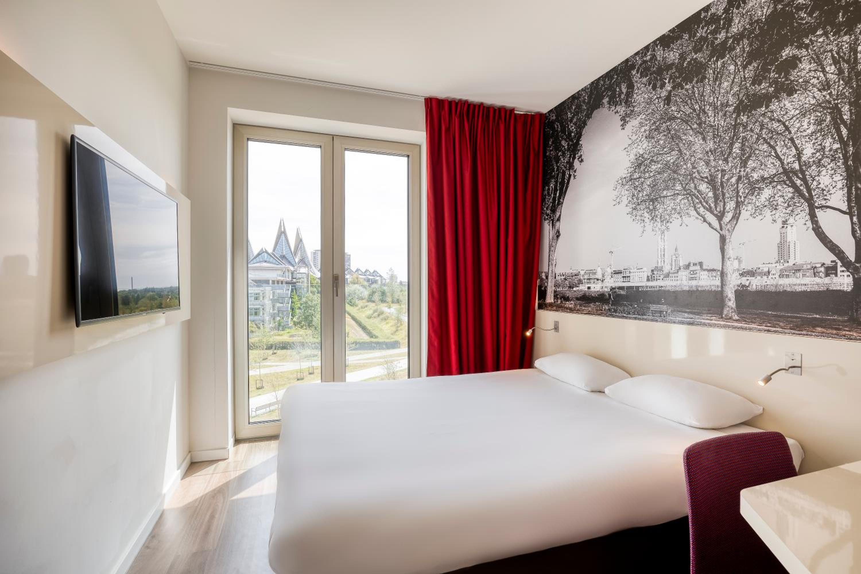 Standard Double Room - Photo 1