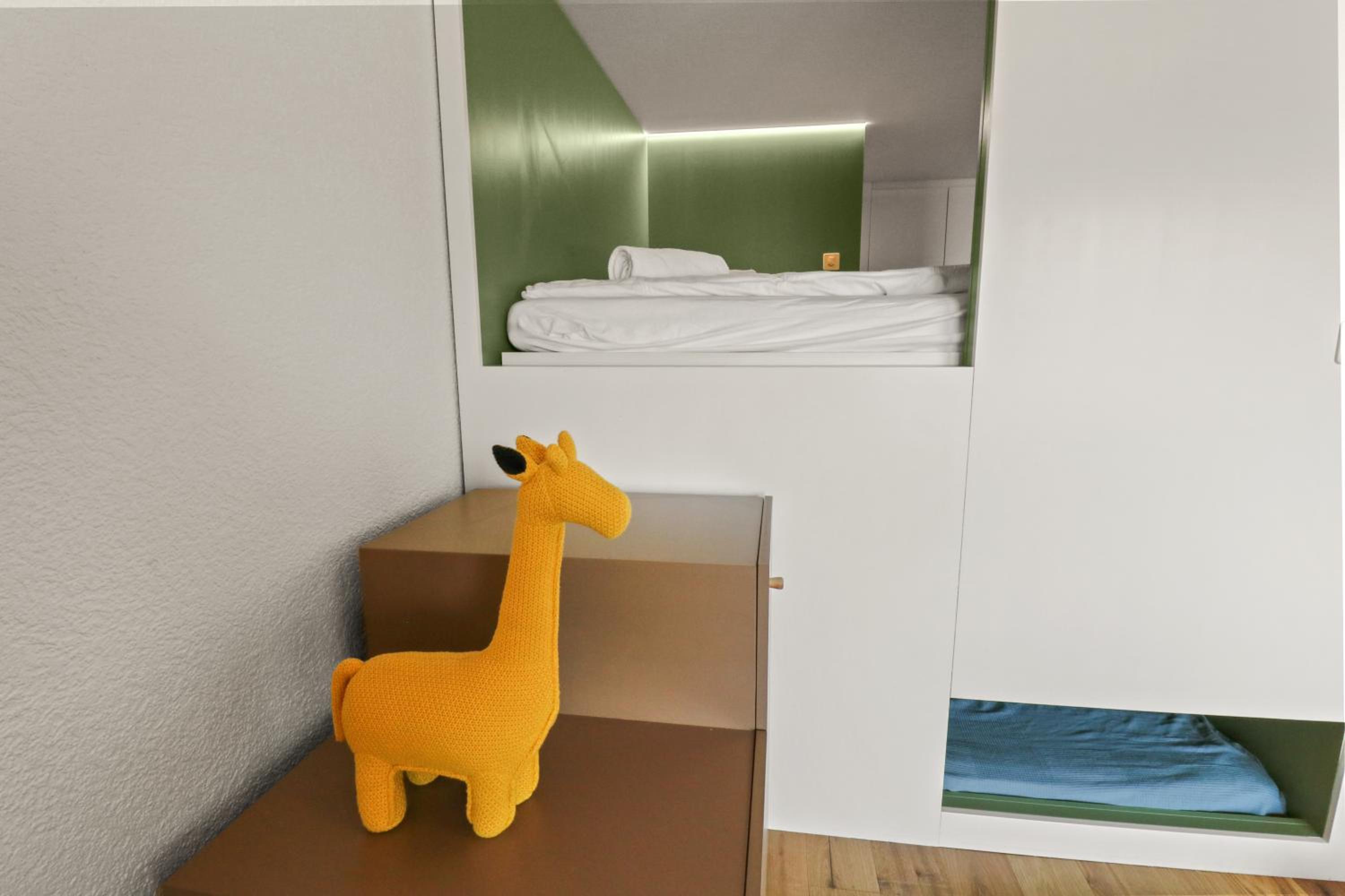 One-Bedroom Apartment photo 1